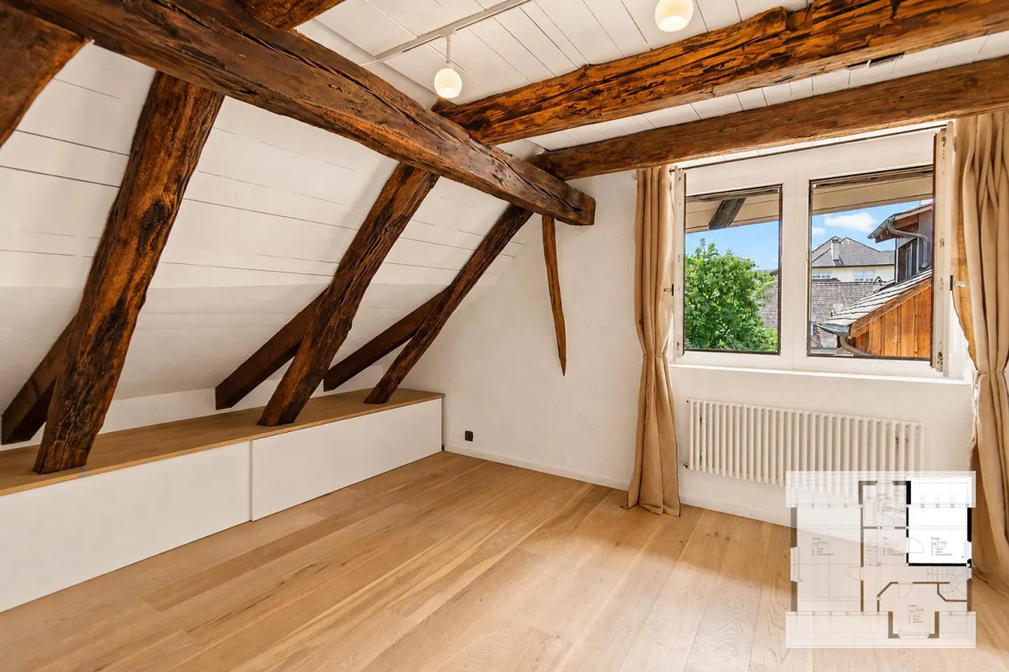 WORKING, LIVING, FEELING GOOD, Historic Townhouse with Character in Stein am Rhein - Photo 6 of 13
