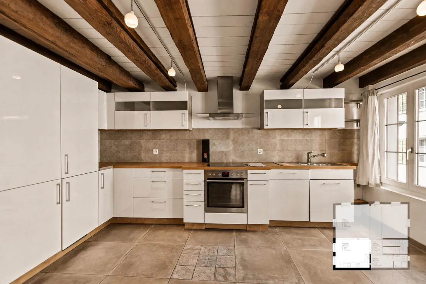 WORKING, LIVING, FEELING GOOD, Historic Townhouse with Character in Stein am Rhein - Photo 9 of 13