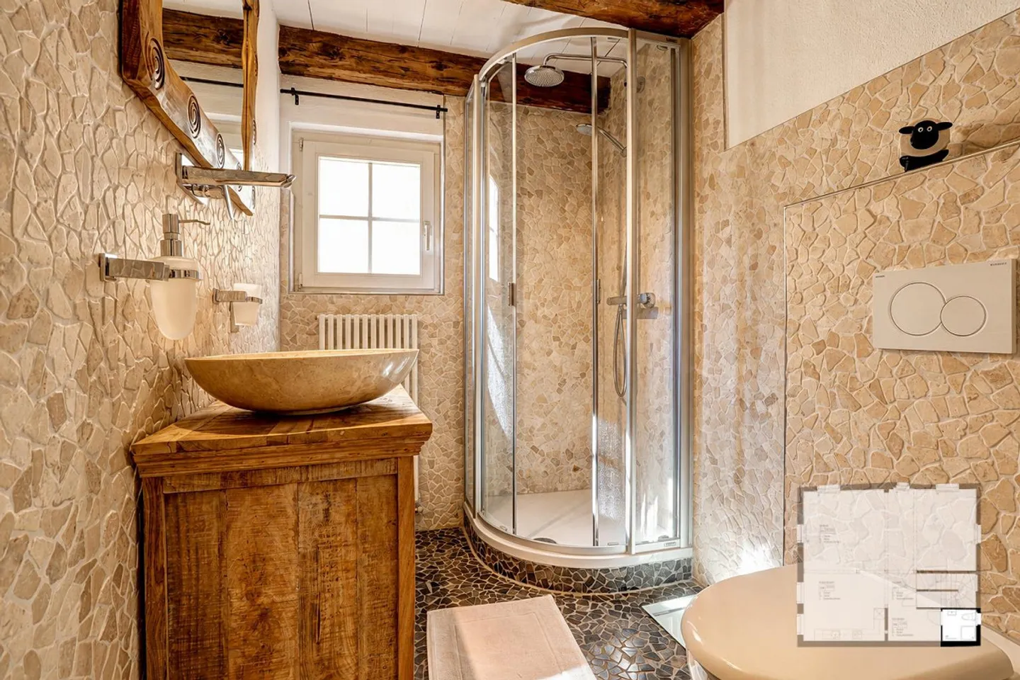 WORKING, LIVING, FEELING GOOD, Historic Townhouse with Character in Stein am Rhein - Photo 10 of 13