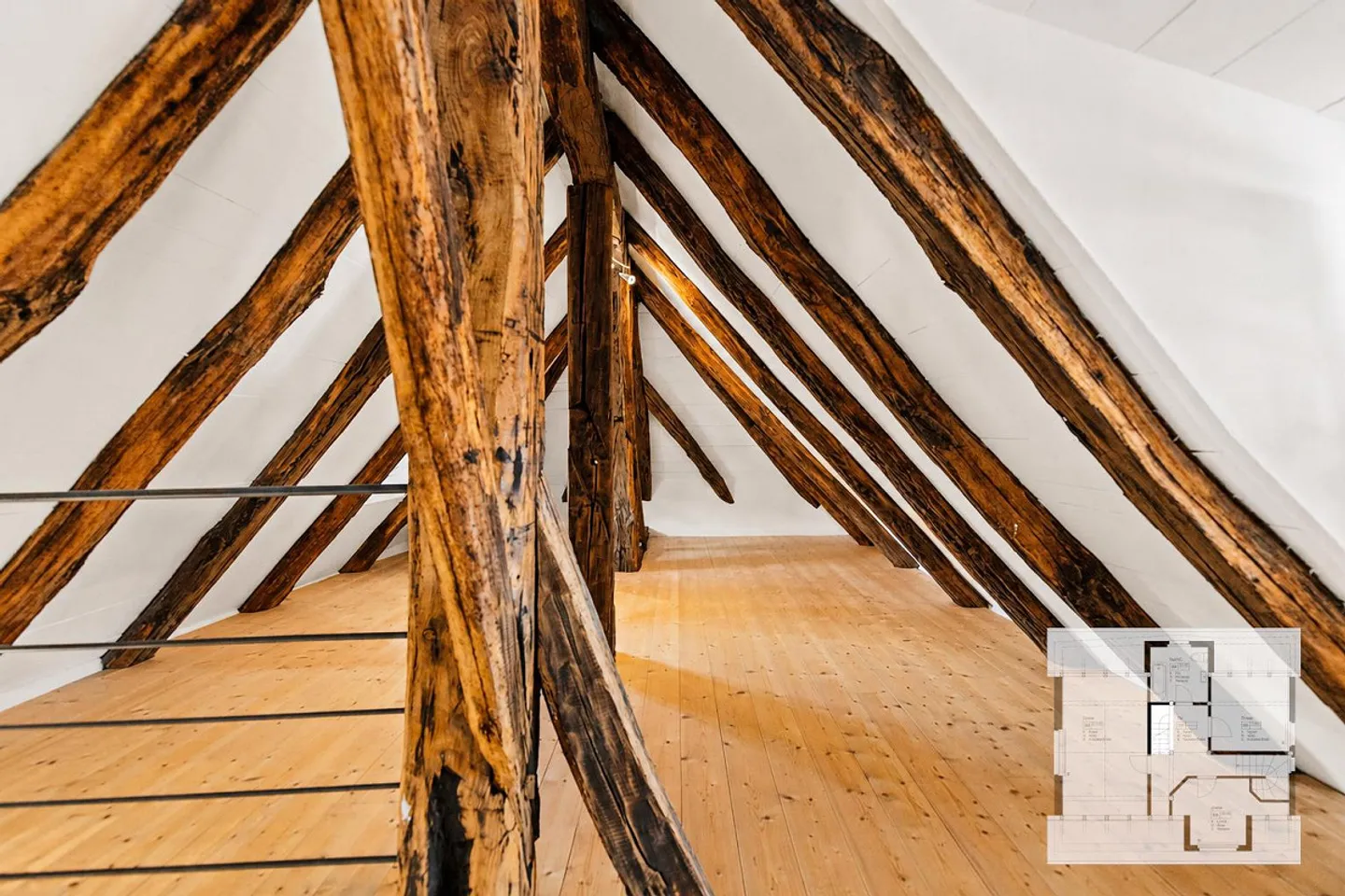 WORKING, LIVING, FEELING GOOD, Historic Townhouse with Character in Stein am Rhein - Photo 2 of 13