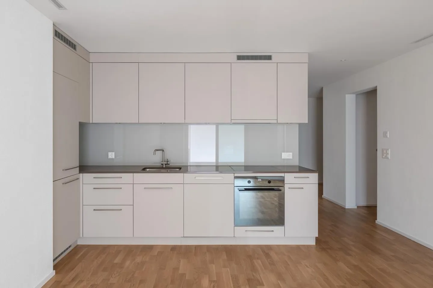 Modern 2.5-room apartment - Photo 3 of 6
