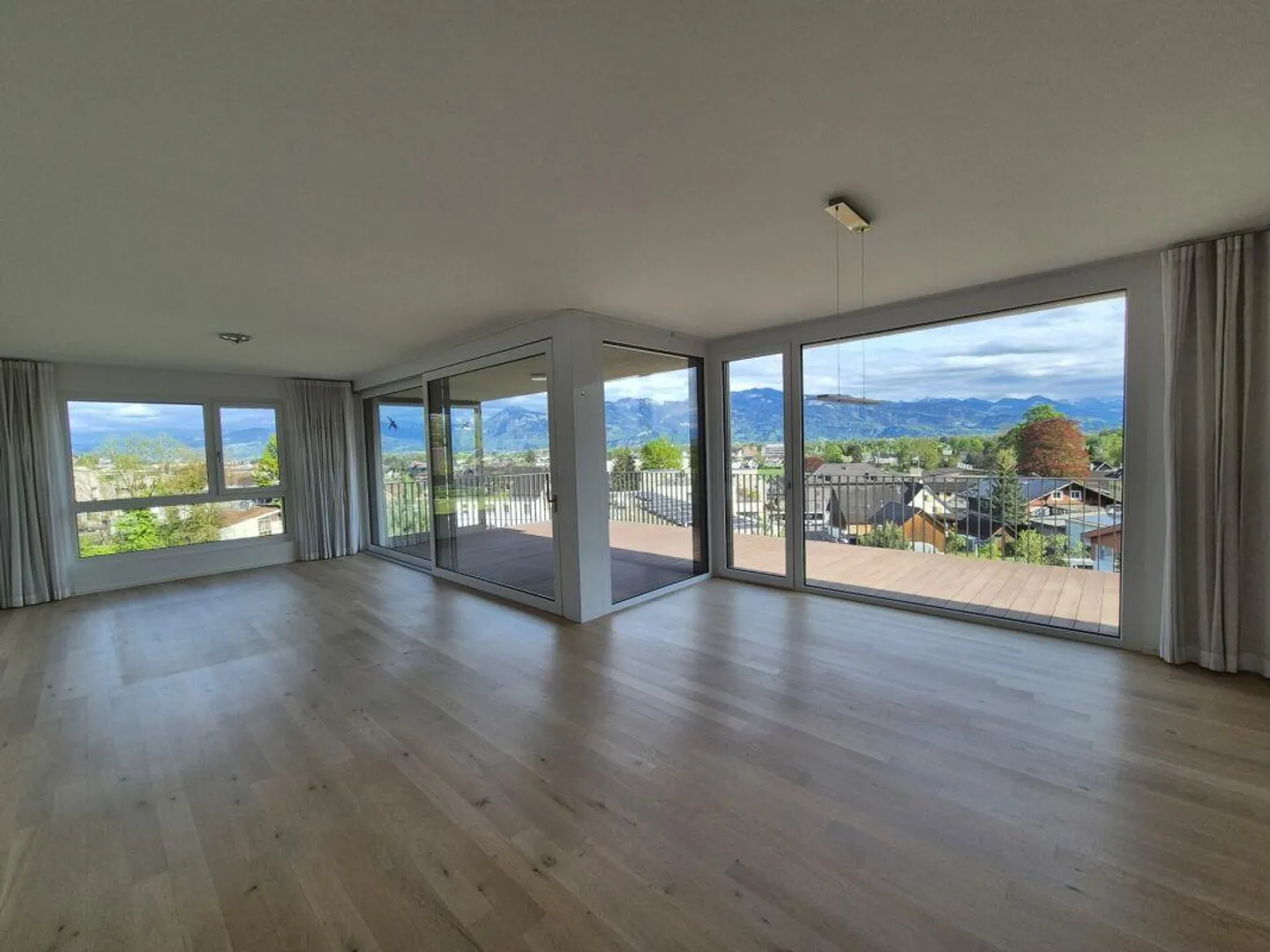 Vivere esclusivo a Balgach, vista panoramica inclusa! - Foto 4 di 13