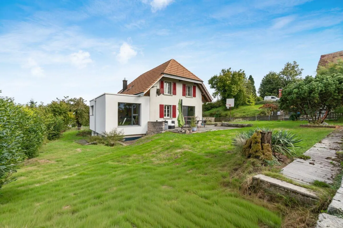 Quality Meets Comfort - Single Family Home with Gallery, Extension & Large Plot - Photo 2 of 19