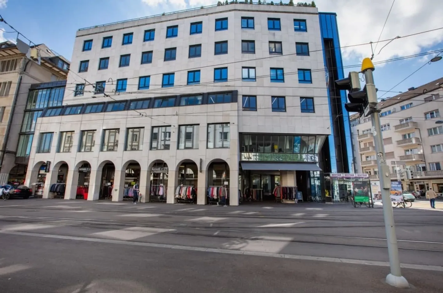 Coworking illimité pendant nos heures d'ouverture à Regus ZURICH, Centre-ville - Photo 2 sur 6