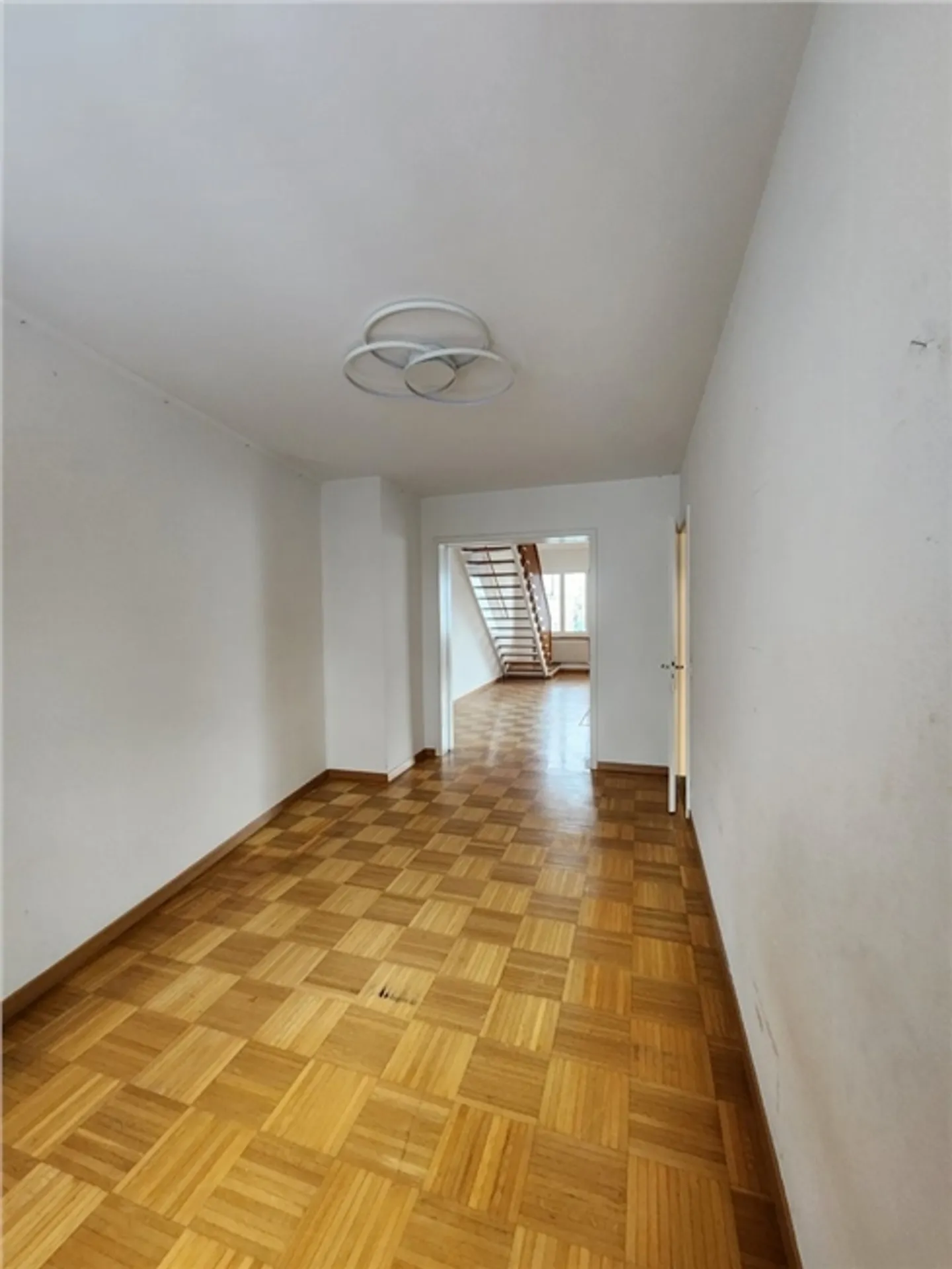 Renovated 5-Room Duplex Apartments at Steinhölzli - Photo 5 of 13