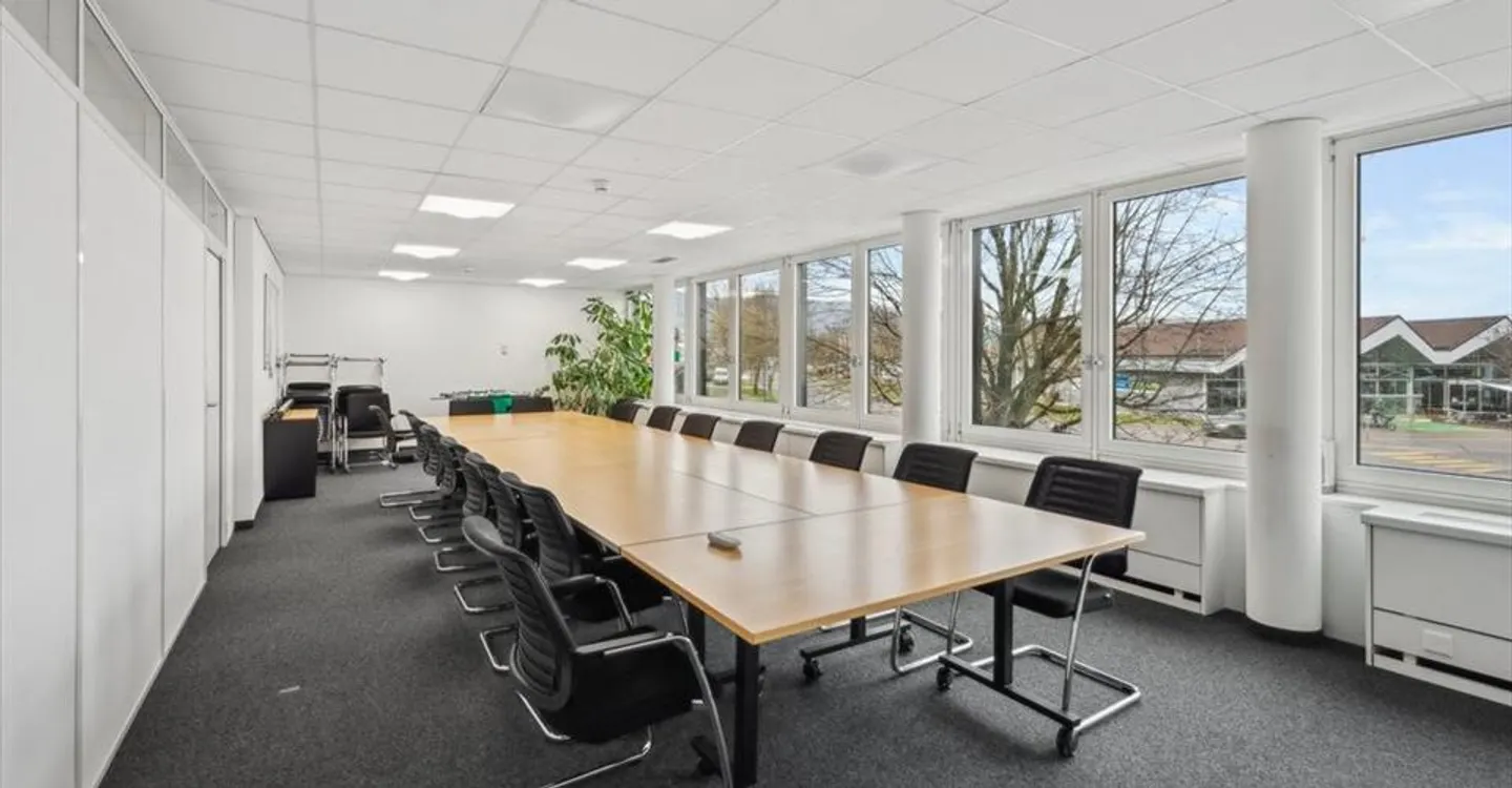 Wunderschöne Büros in der Nähe der Autobahnachsen! - Foto 9 von 10