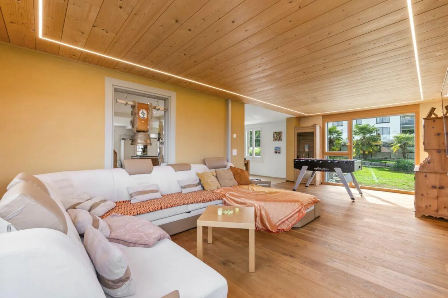 Quality Meets Comfort - Single Family Home with Gallery, Extension & Large Plot - Photo 9 of 19