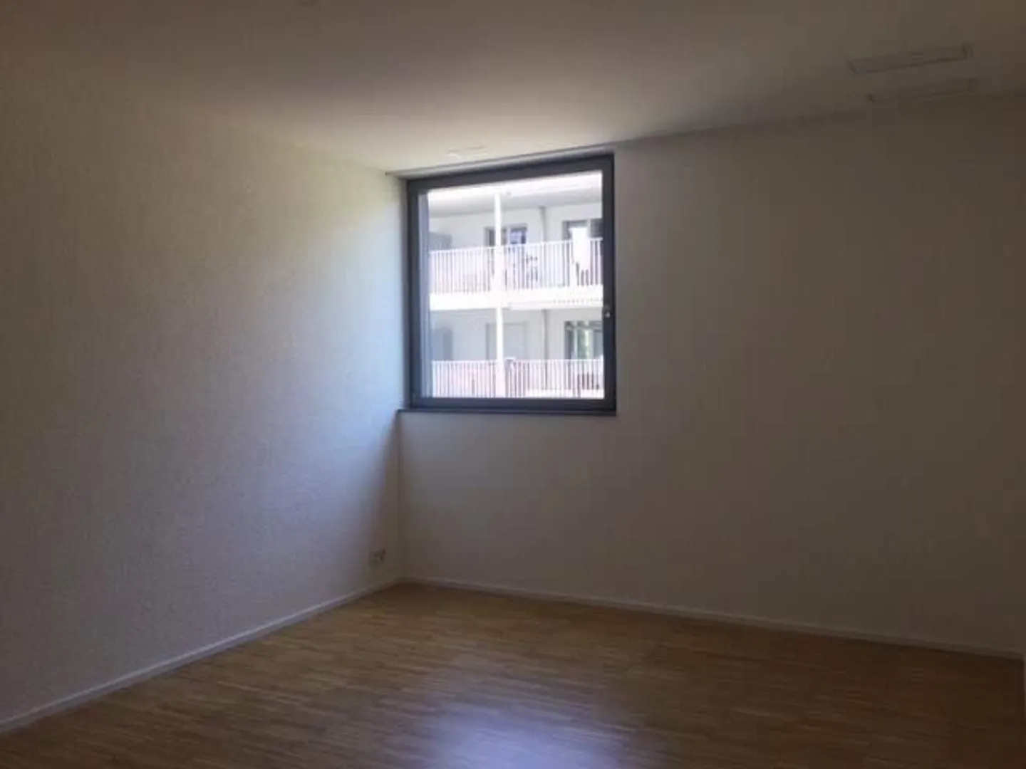 Moderne 2.5-Zimmer-Wohnung im Glattpark - Foto 4 von 4