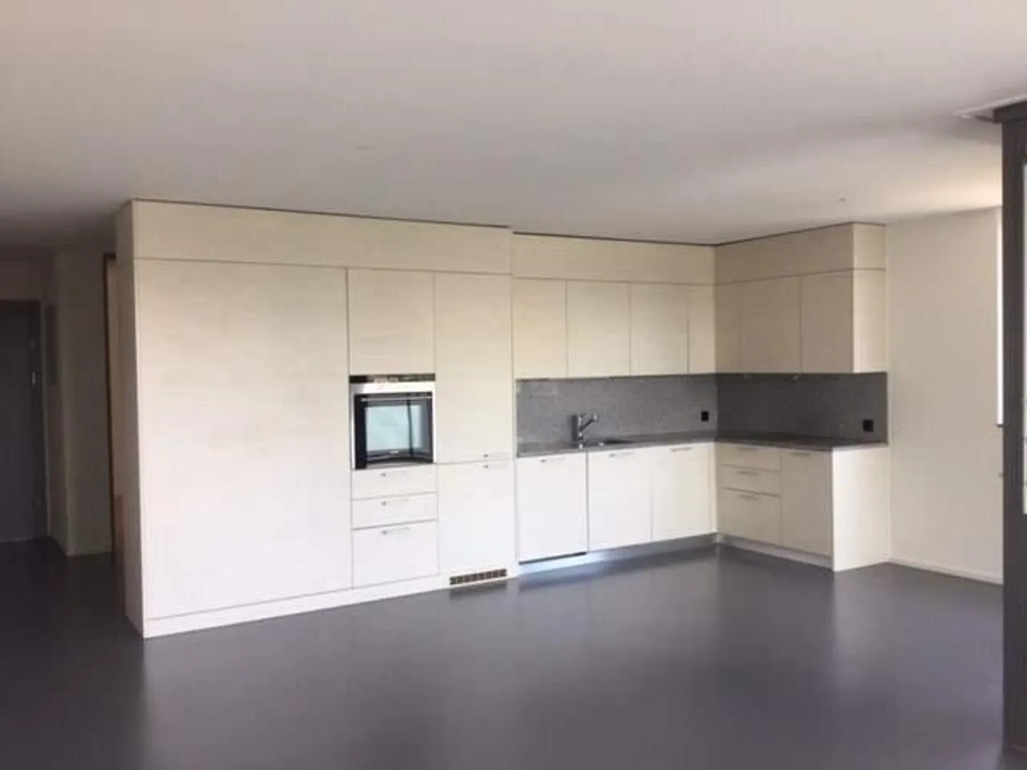 Moderne 2.5-Zimmer-Wohnung im Glattpark - Foto 2 von 4