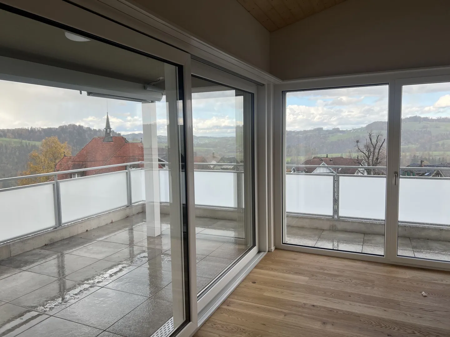 Vivre sainement avec vue - Appartement en penthouse 4½ pièces C4.1 - Photo 2 sur 51