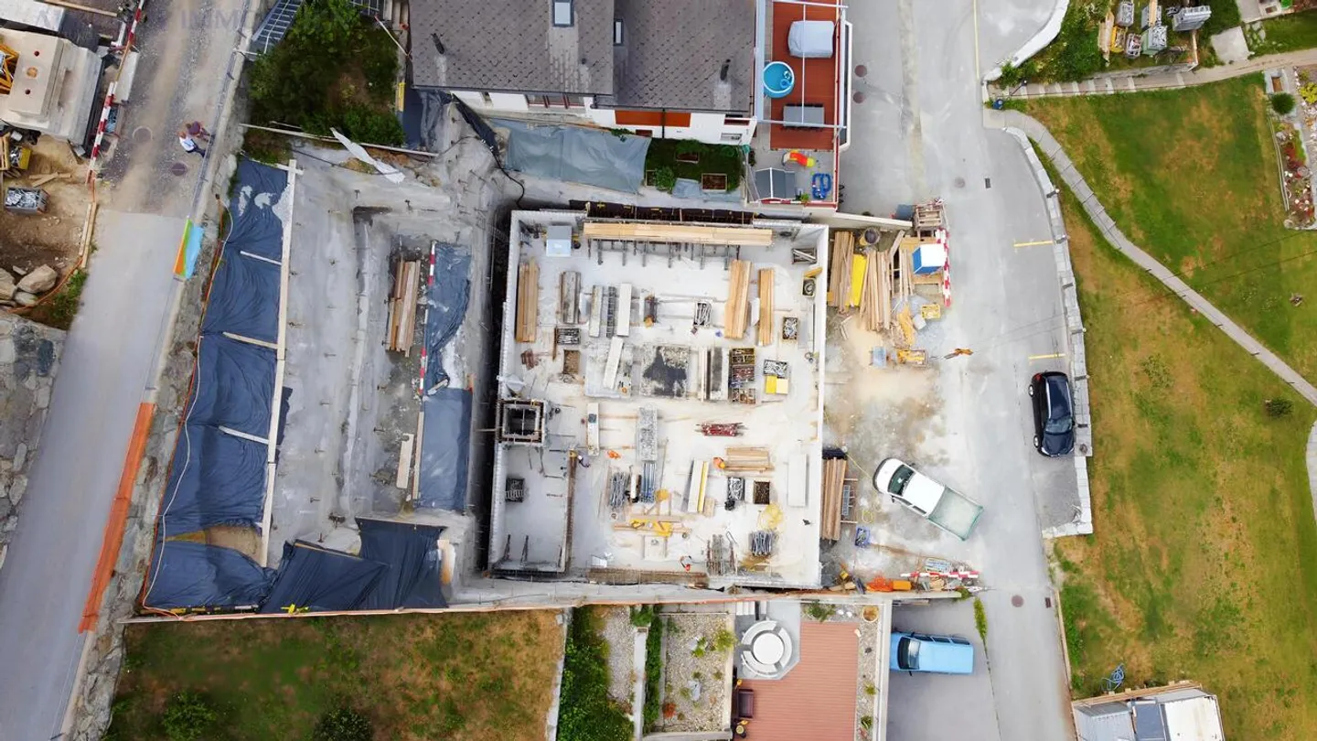 In vendita, appartamento nuovo di 2,5 locali al 3° piano a Staldenried - Foto 3 di 7