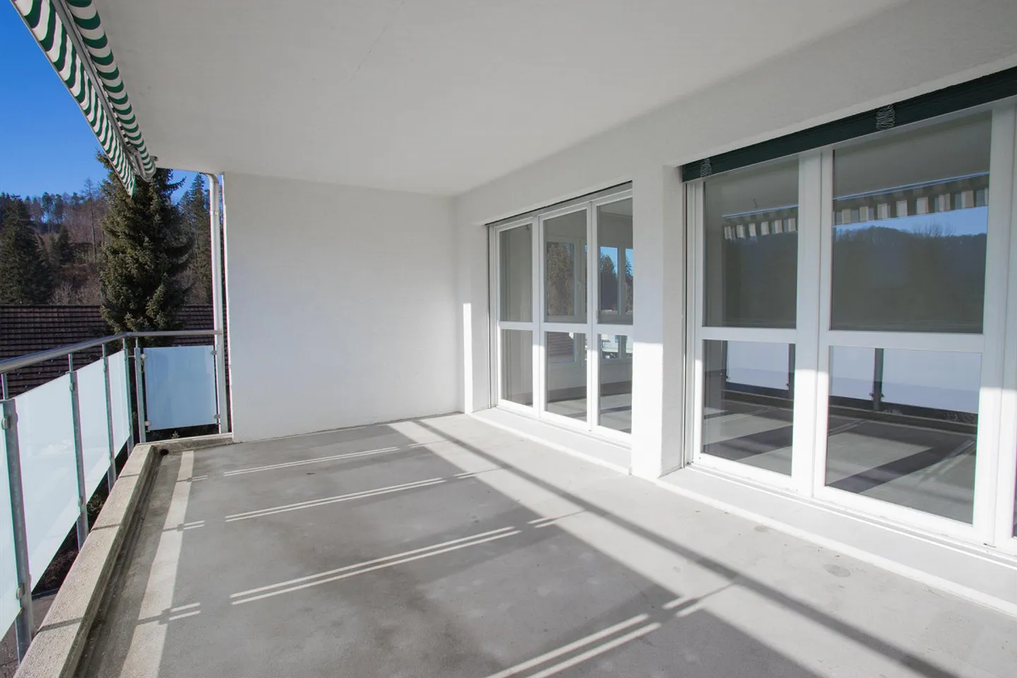 Modern Apartment in Quiet Area - Photo 8 of 10