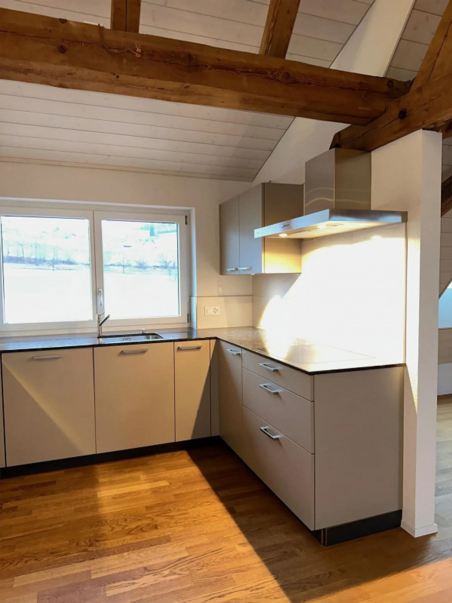 Geräumige 3.5 Zimmer Attique - Foto 4 von 29