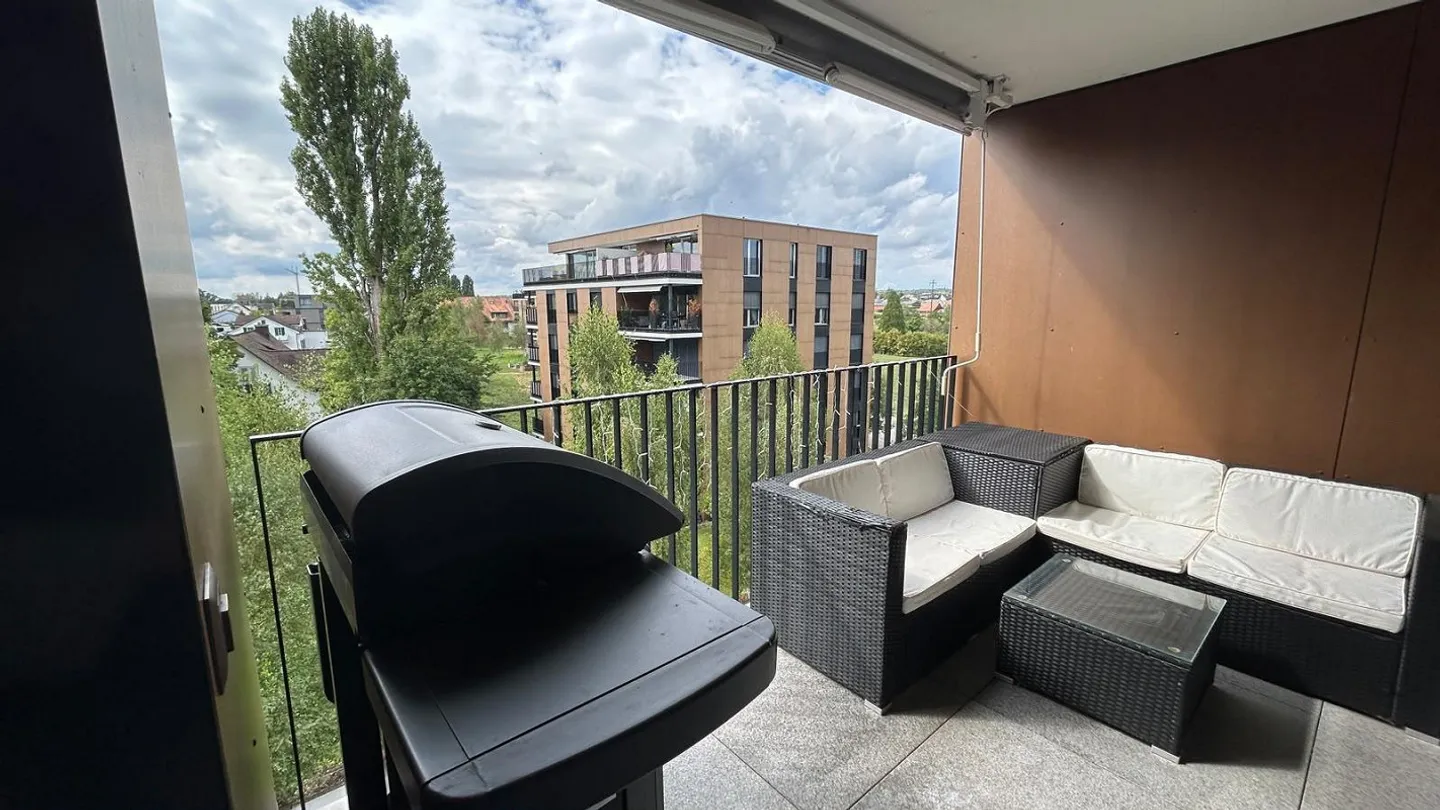 Appartement moderne de 2,5 pièces avec balcon spacieux - Photo 4 sur 8