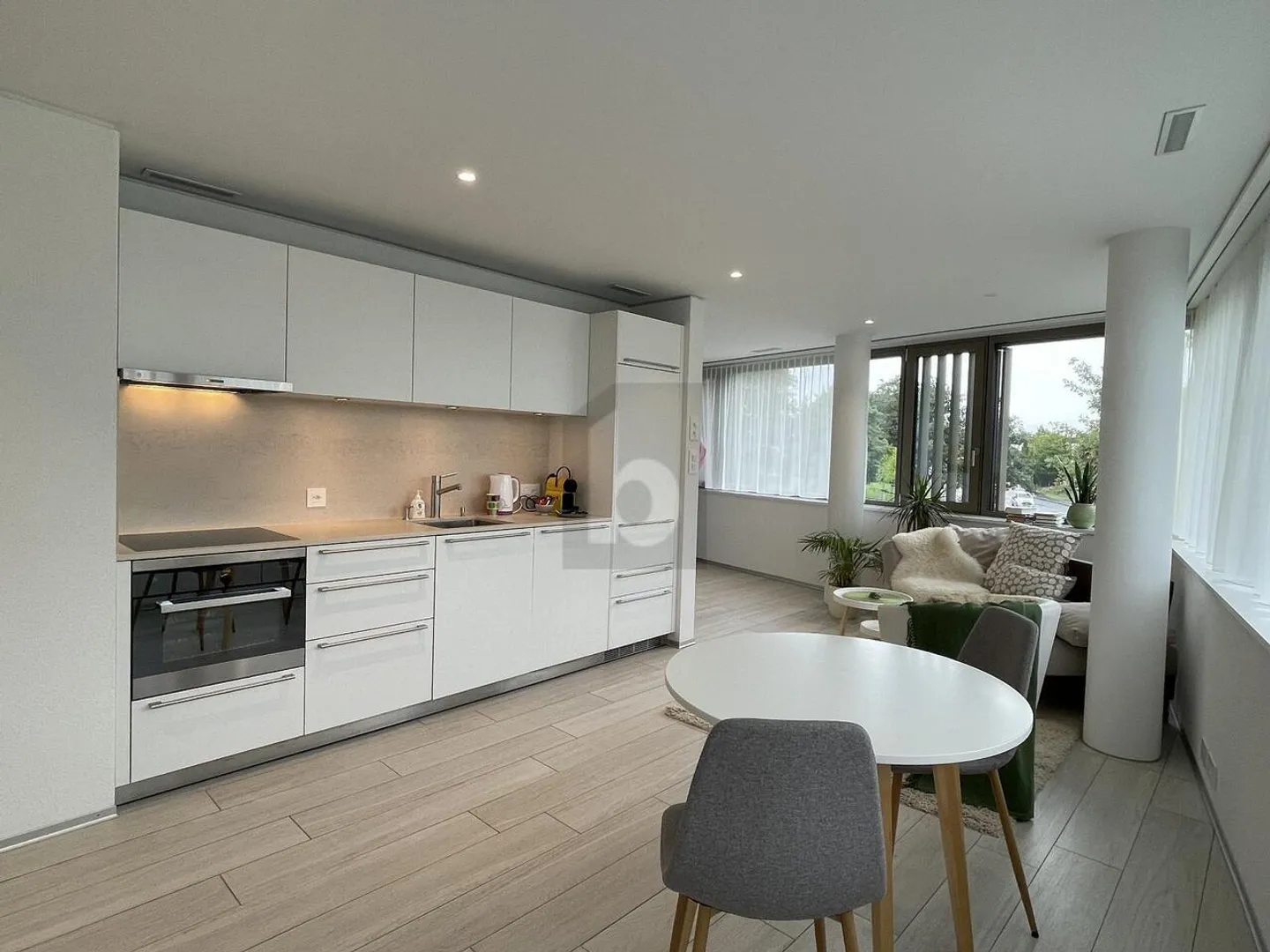 Architektonisches Highlight in zentraler Lage - Foto 3 von 6