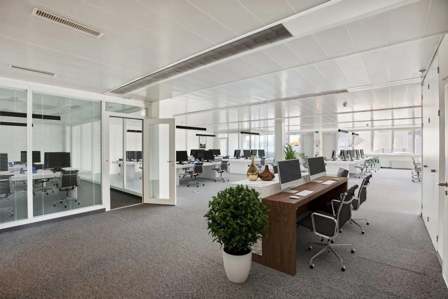 Espace de Bureau Polyvalent A1 - Photo 3 sur 6