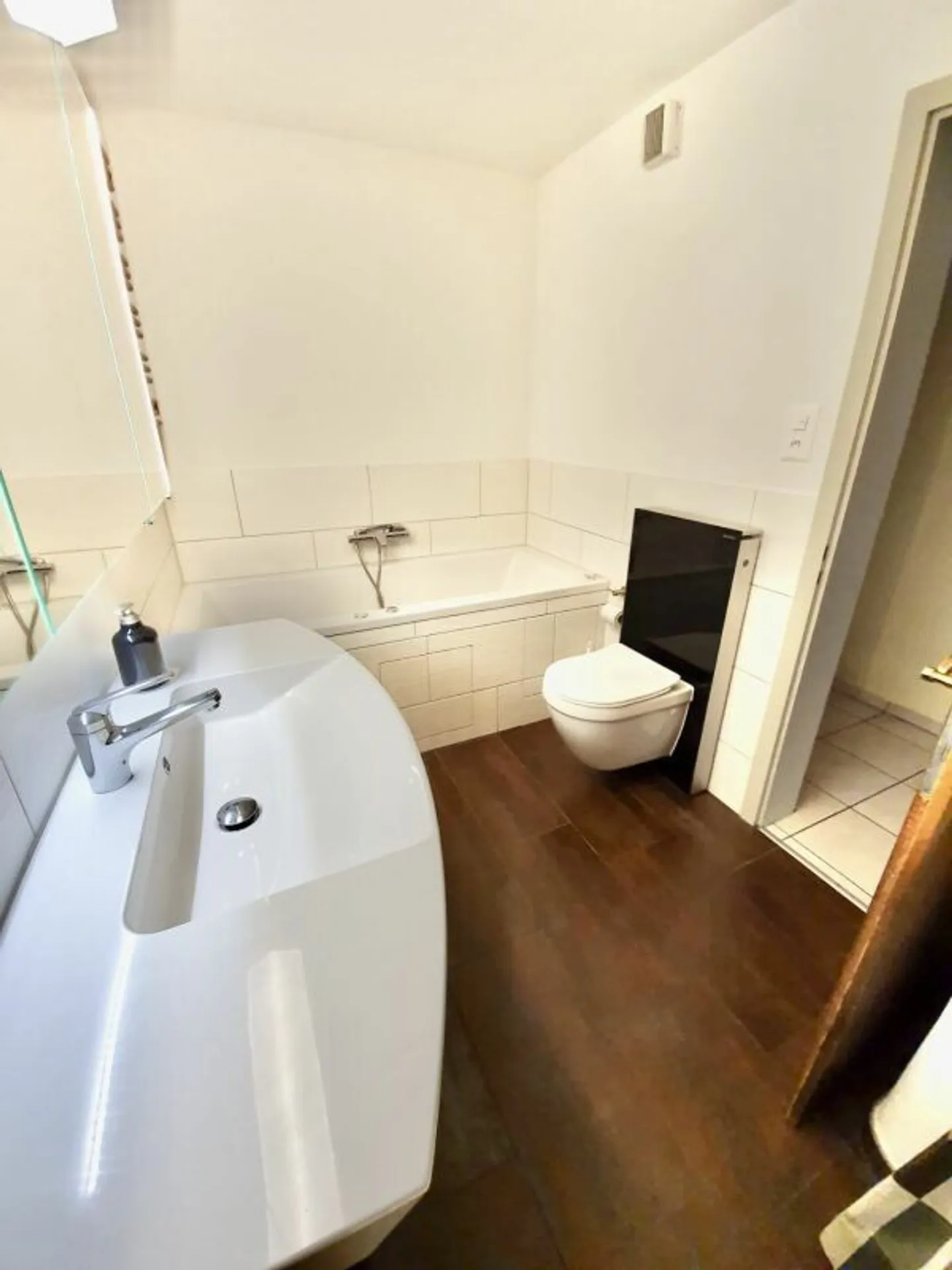 MULTI-FAMILY HOUSE WITH POTENTIAL IN OBERBURG - Photo 7 of 8