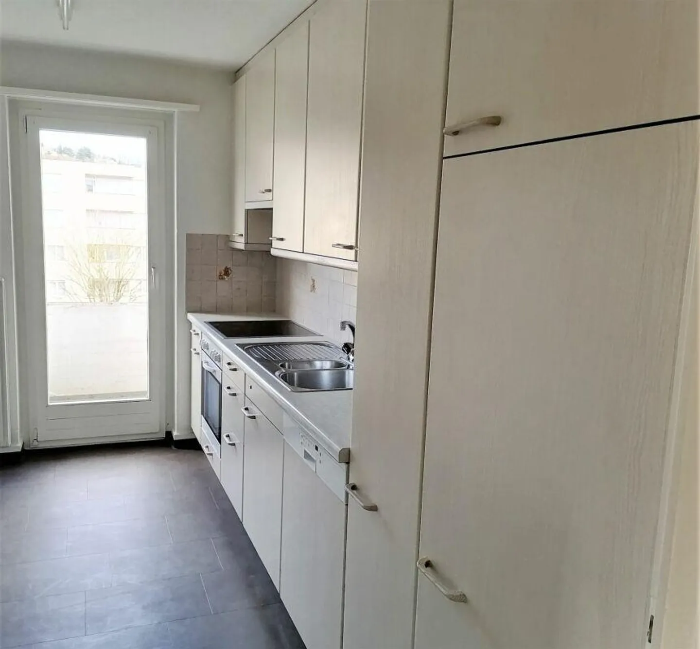 Appartement familial abordable dans un bon emplacement - il vous plaira immédiatement... - Photo 8 sur 11