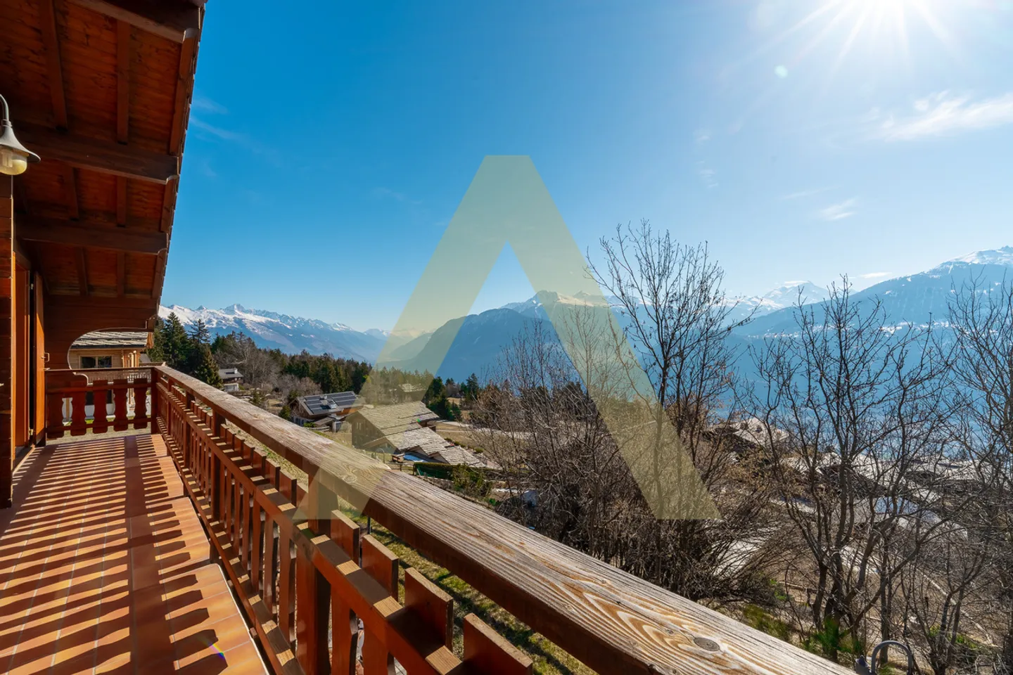 Chalet incantevole con vista panoramica - Foto 1 di 11