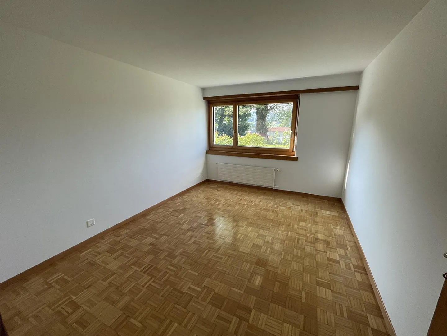 Charmante appartement de 3,5 pièces au rez-de-chaussée avec jardin d'hiver - Photo 11 sur 14