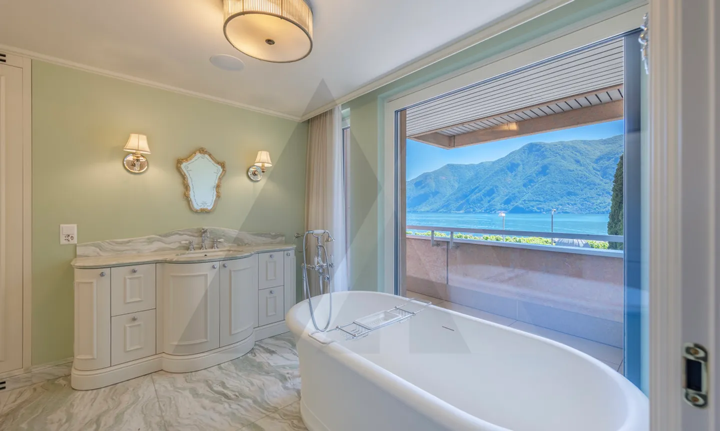 Appartamento di Lusso con Vista Lago - Foto 10 di 18