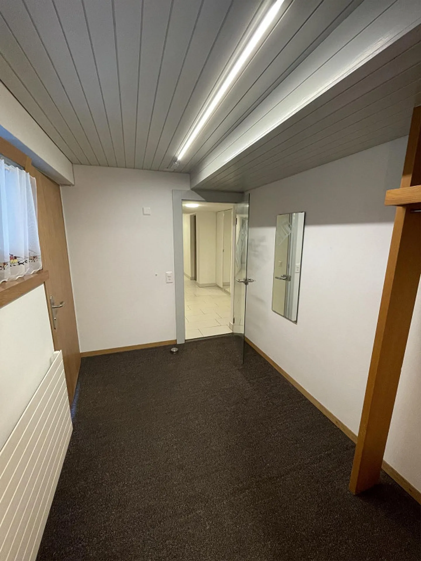 Charmante appartement de 3,5 pièces au rez-de-chaussée avec jardin d'hiver - Photo 5 sur 14
