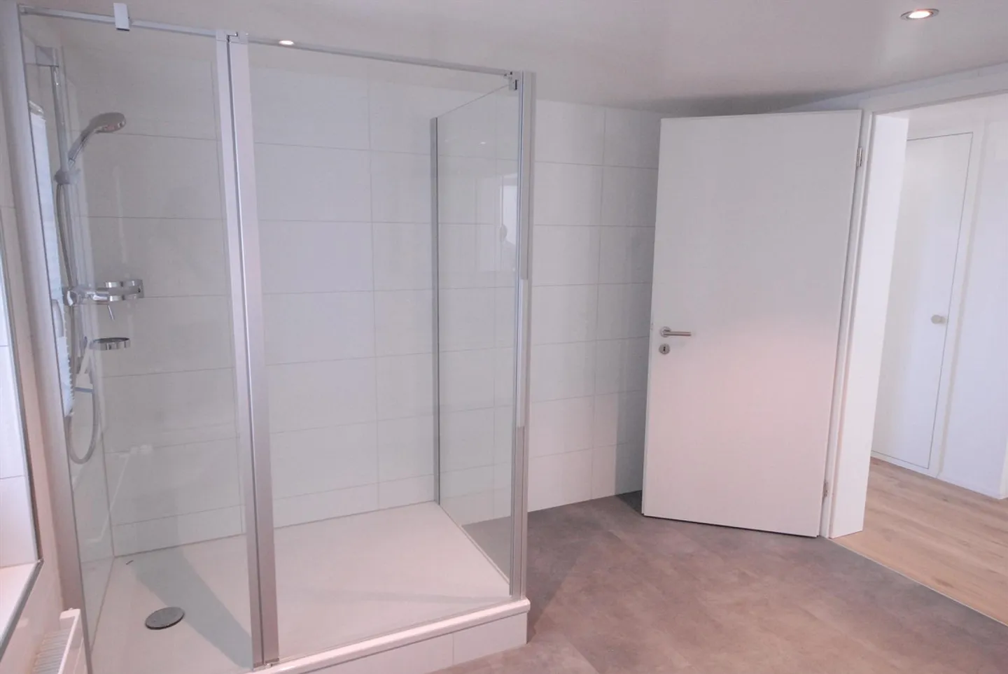 Charming 2.5-room apartment with parking space in Walzenhausen - Photo 3 of 7