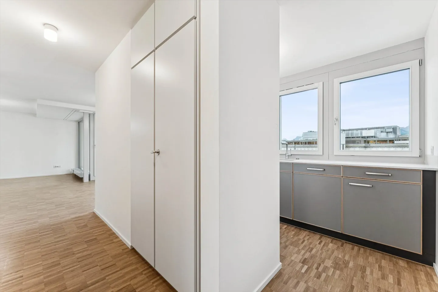 Apartment for rent - Photo 9 of 11