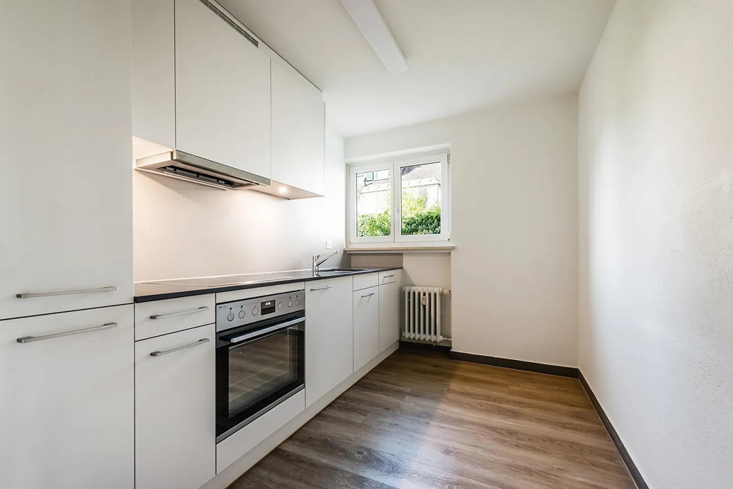 Appartement 4 pièces bien entretenu avec nouvelle cuisine dans le meilleur emplacement - Photo 6 sur 8