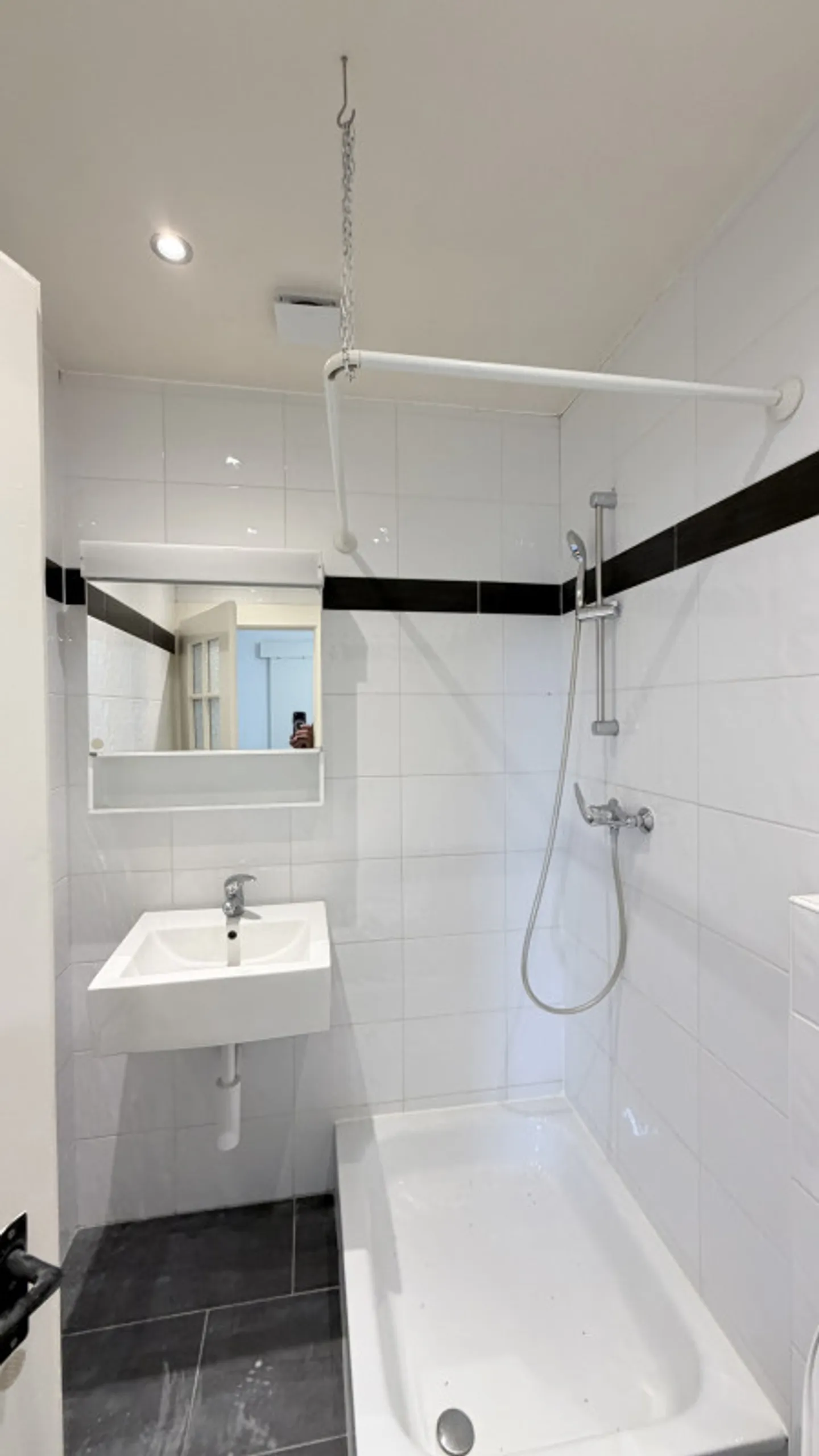 Charmant appartement 2.5 pièces - Photo 6 sur 8