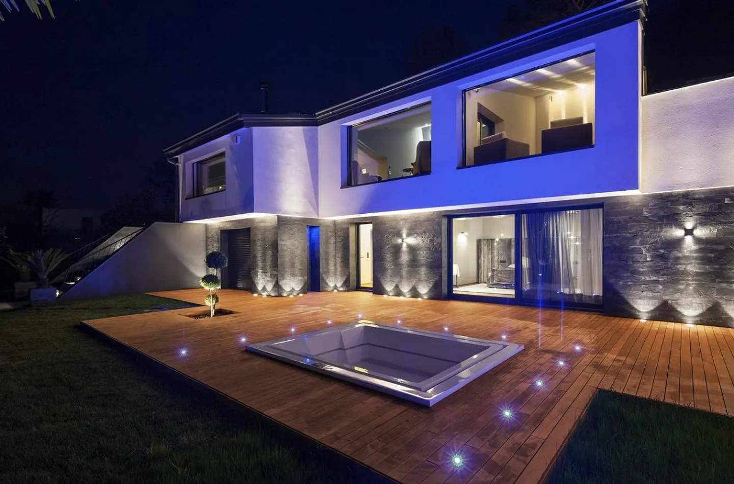 Luxusvilla mit Pool - Foto 1 von 27