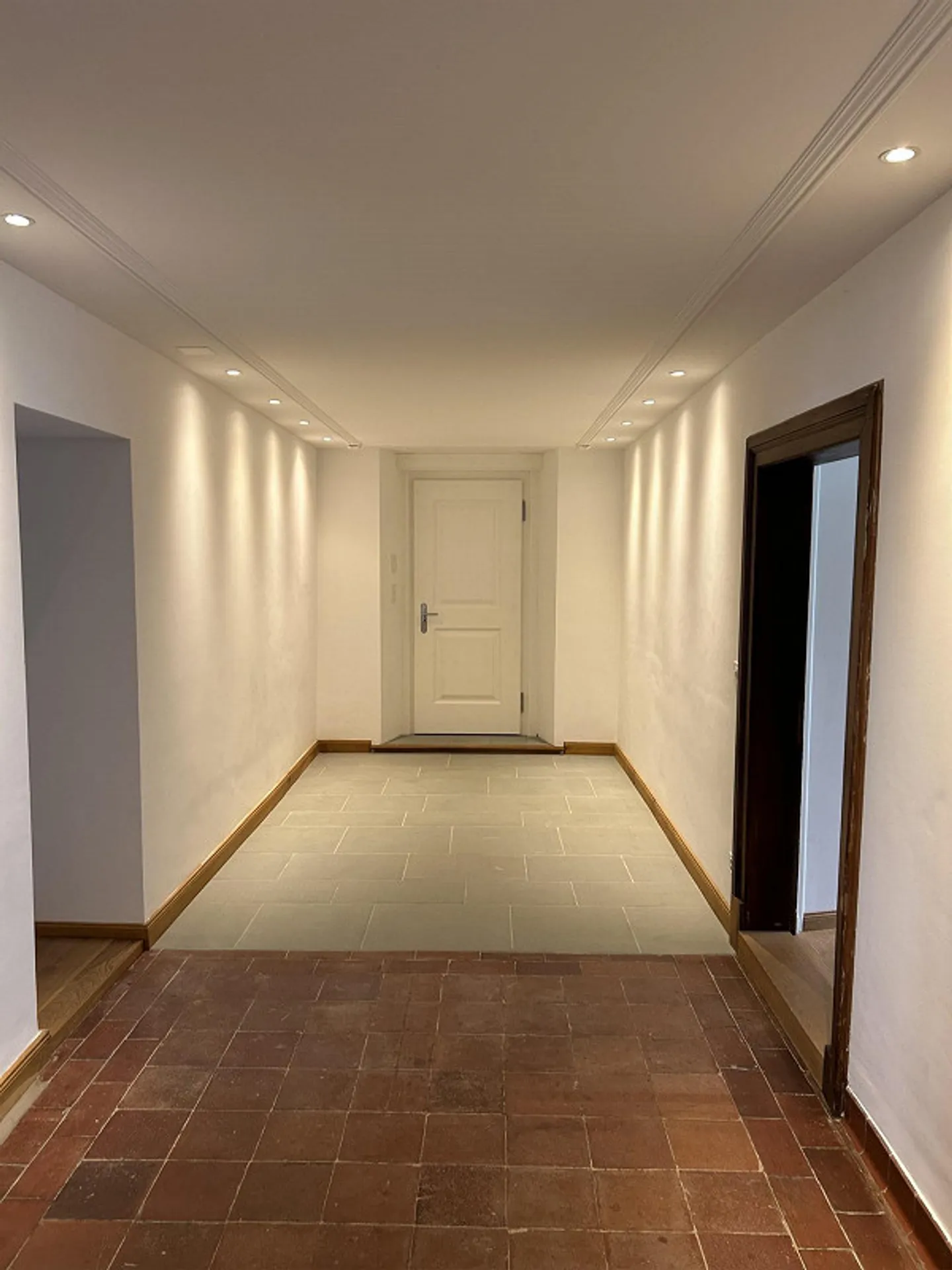 Appartamento eccezionalmente affascinante in una casa maestosa - Foto 3 di 23