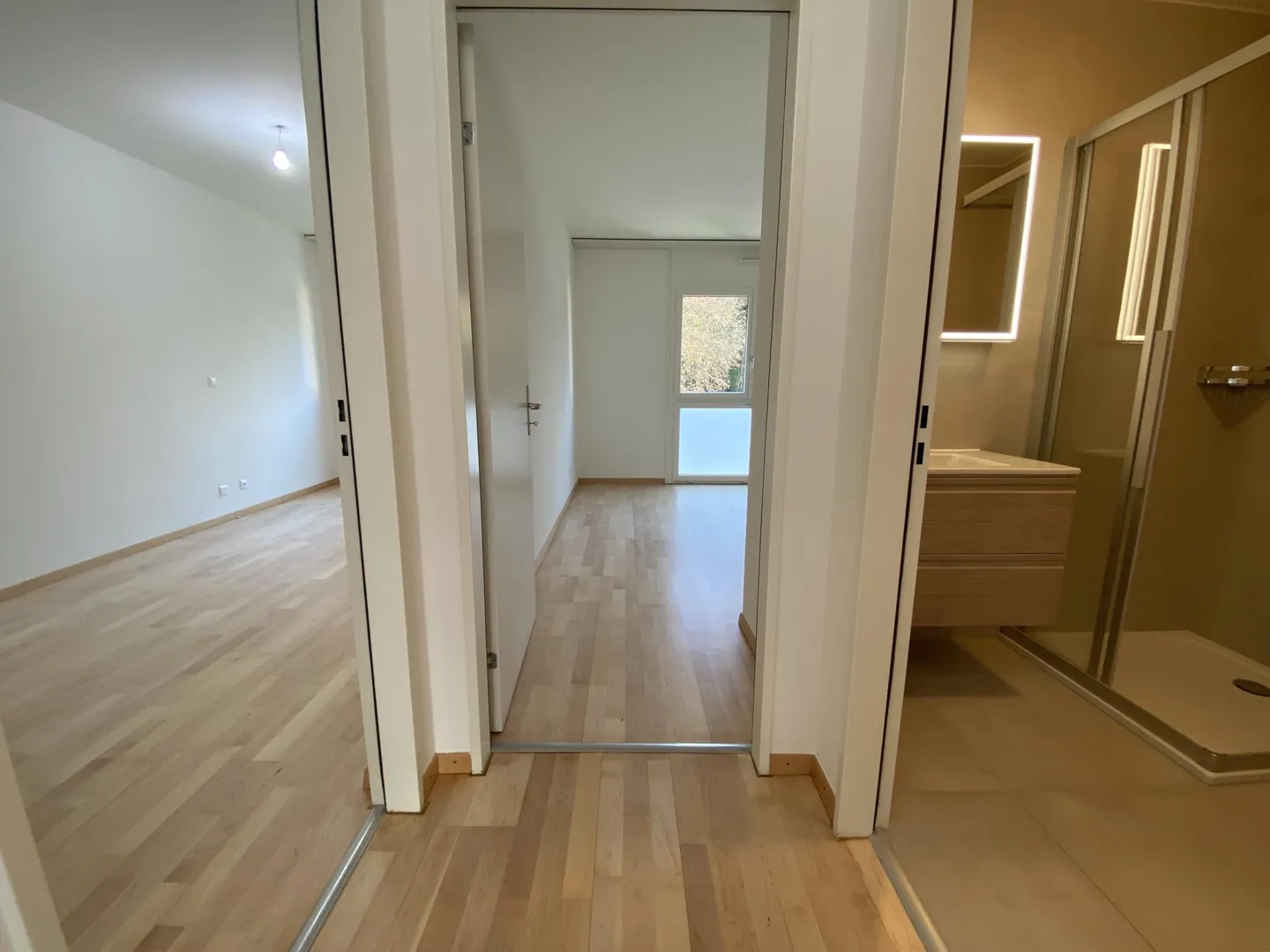 EXKLUSIVITÄT - 5-Zimmer-Wohnung mit 154 m² in Pregny-Chambésy - Foto 9 von 19