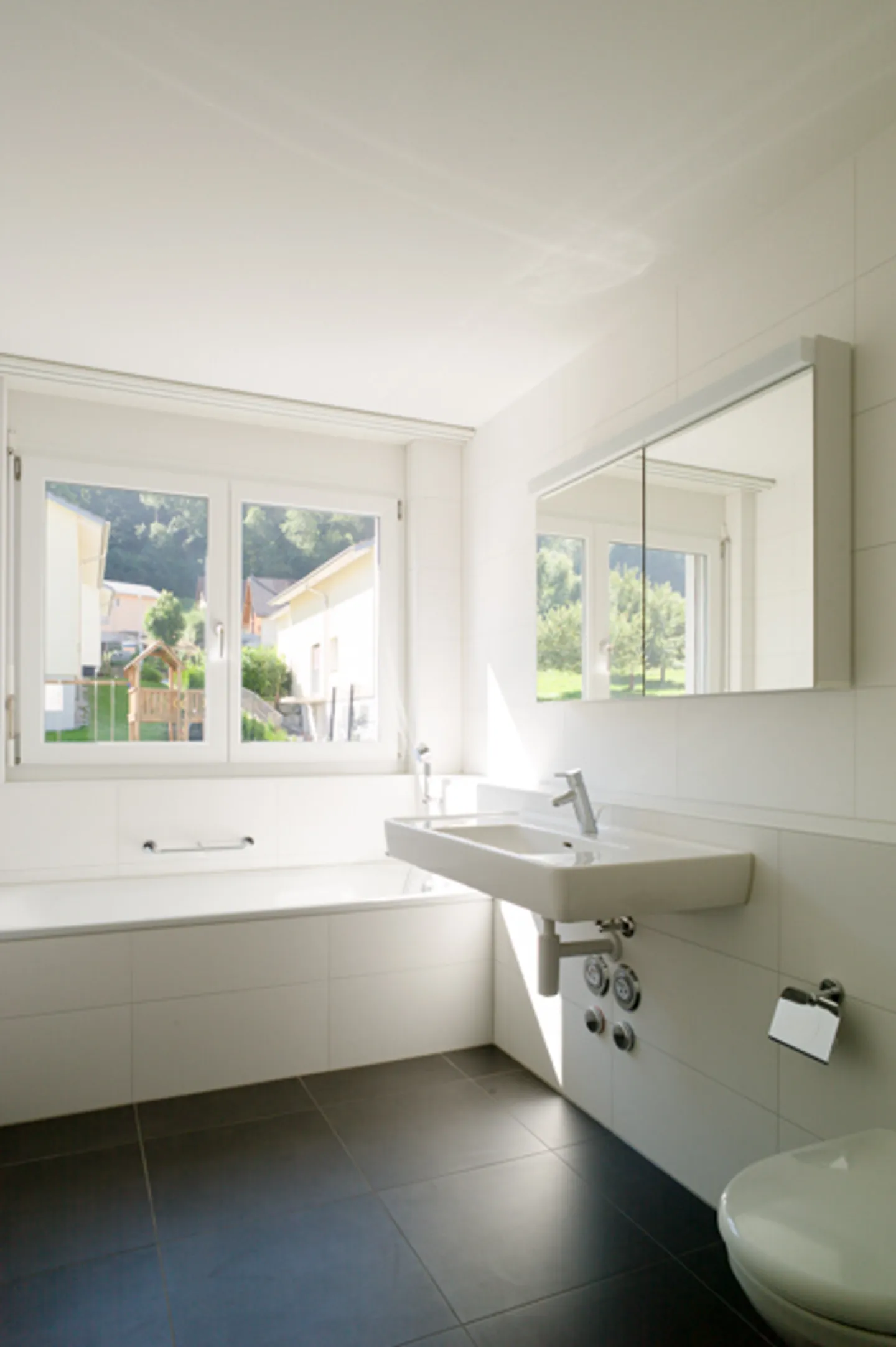 Apartment for rent - Photo 4 of 8