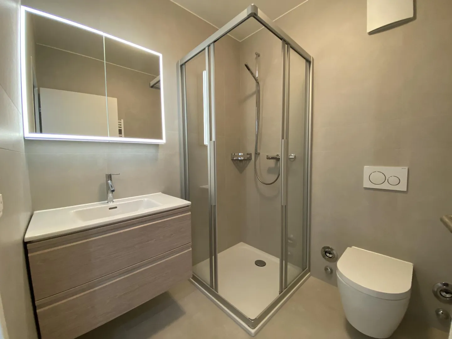 EXKLUSIVITÄT - 5-Zimmer-Wohnung mit 154 m² in Pregny-Chambésy - Foto 10 von 19