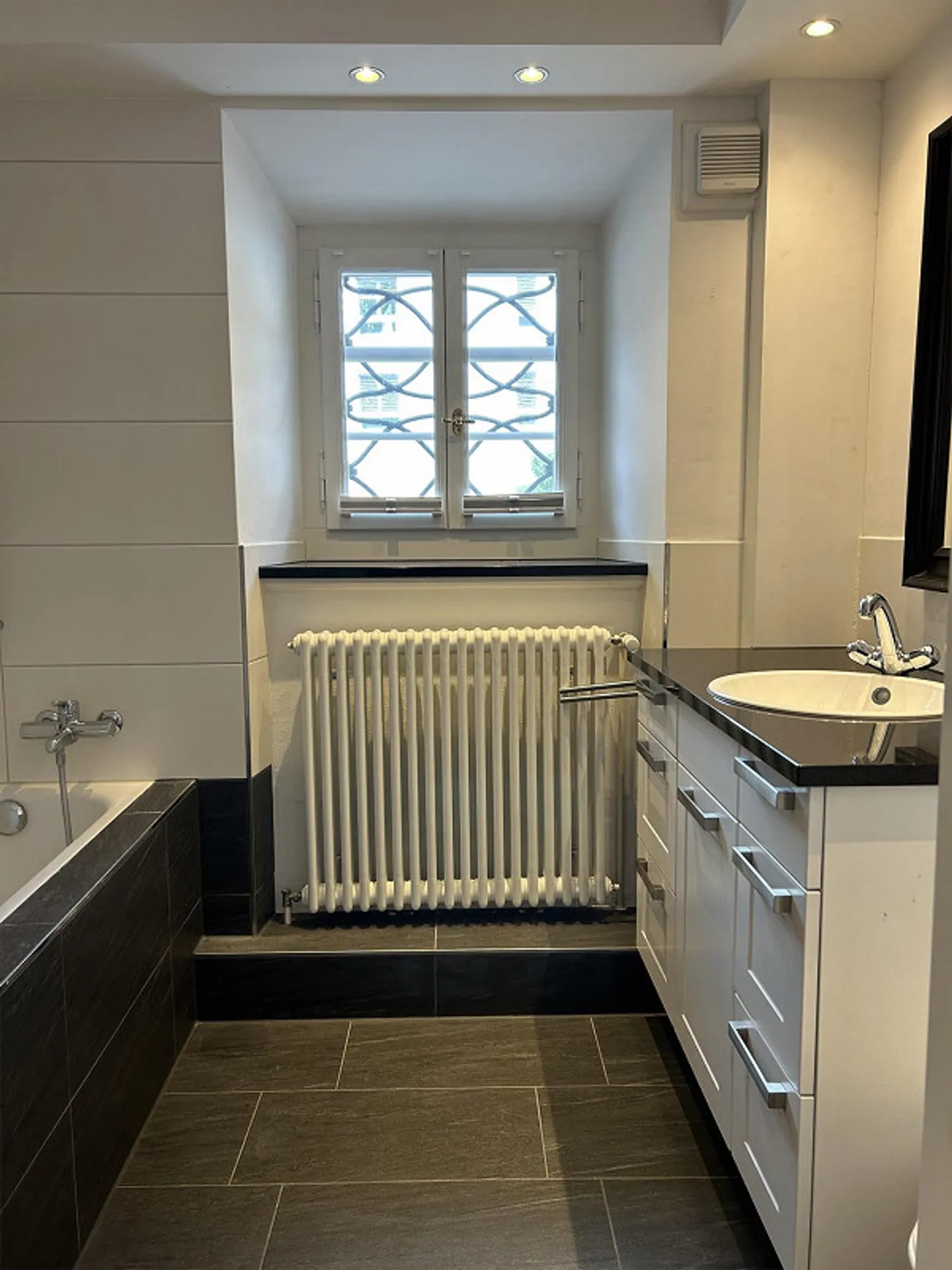 Appartamento eccezionalmente affascinante in una casa maestosa - Foto 18 di 23