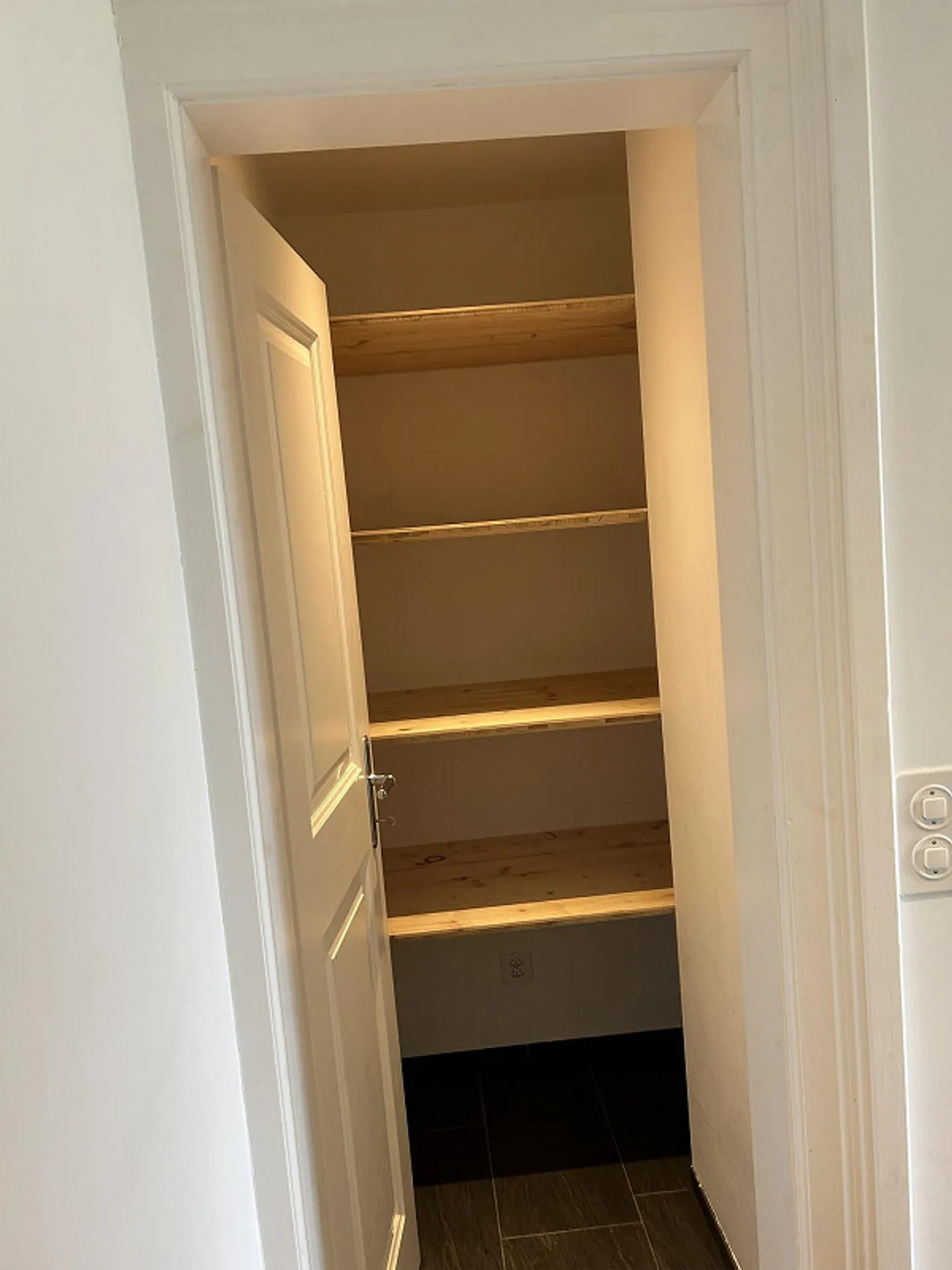 Appartamento eccezionalmente affascinante in una casa maestosa - Foto 22 di 23