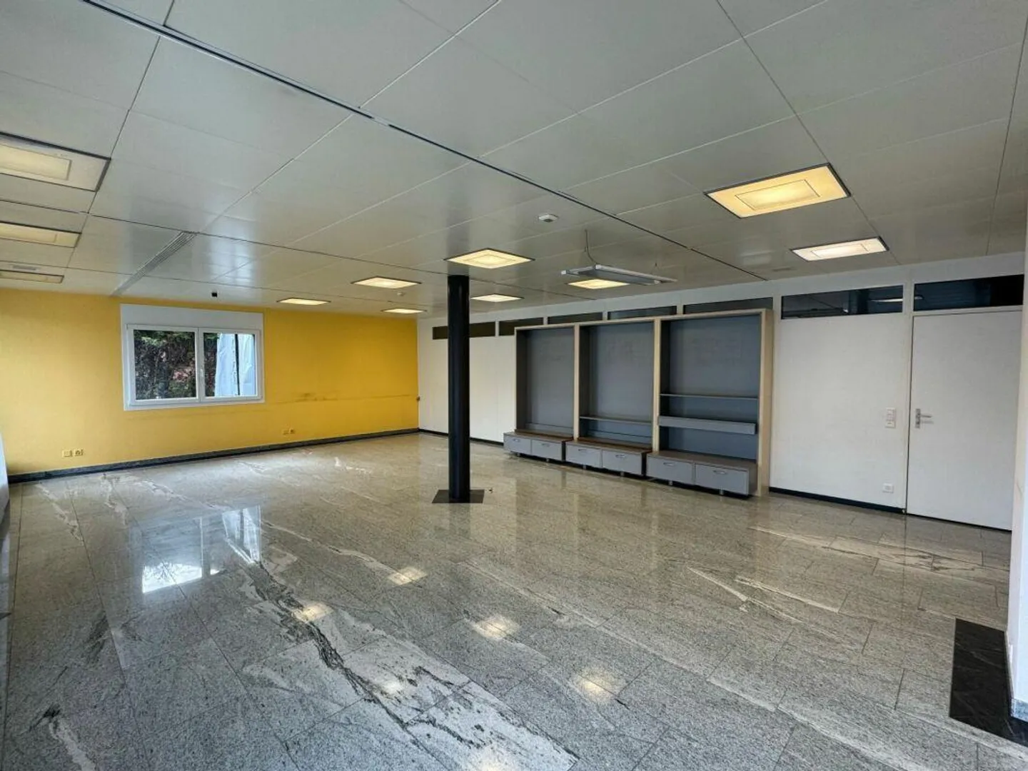 Spazi commerciali, studi, uffici e negozi in affitto in una posizione pubblica attraente - Foto 5 di 14