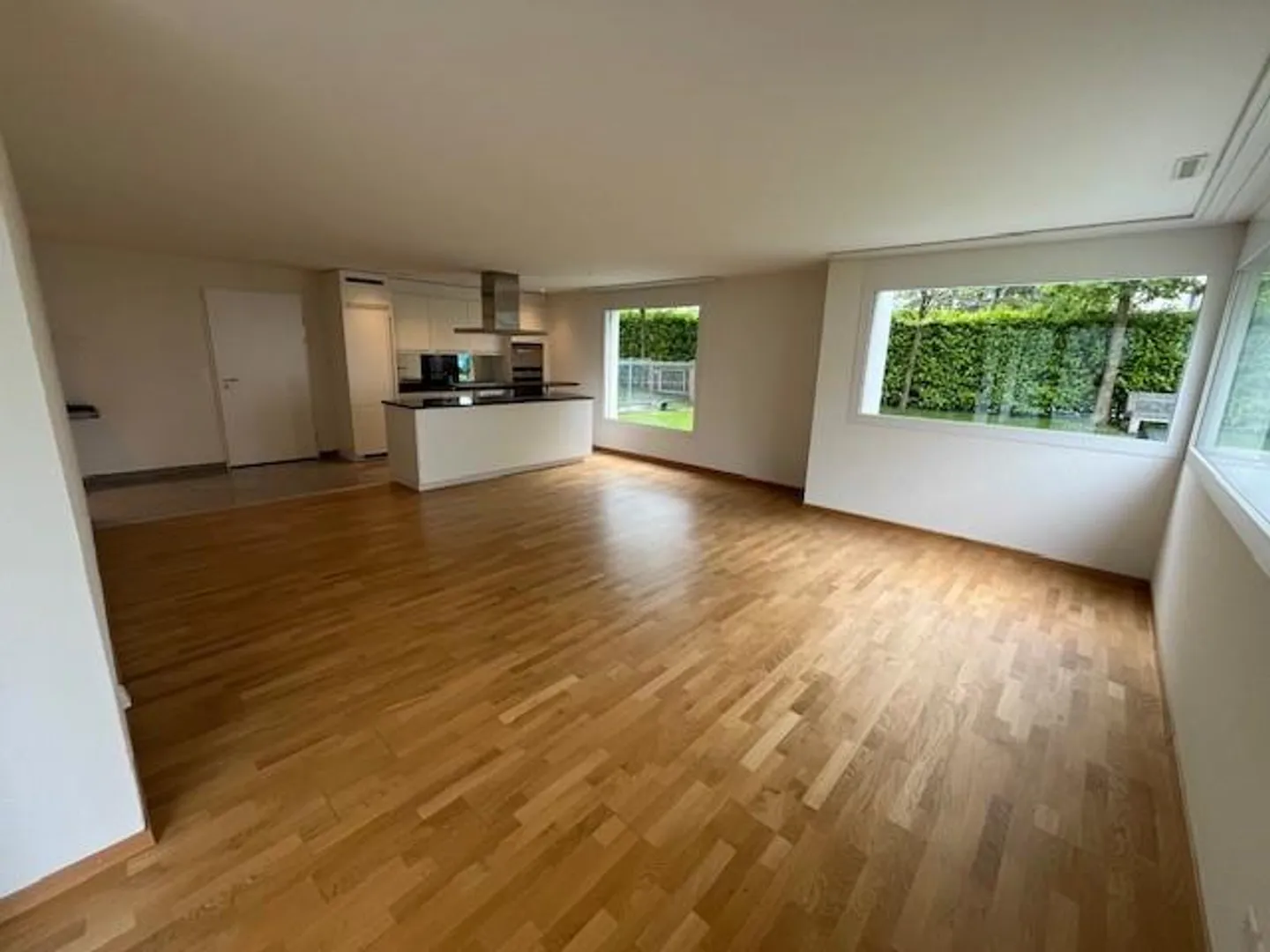 Bellissimo appartamento di 3,5 locali con patio a Schindellegi - Foto 2 di 13