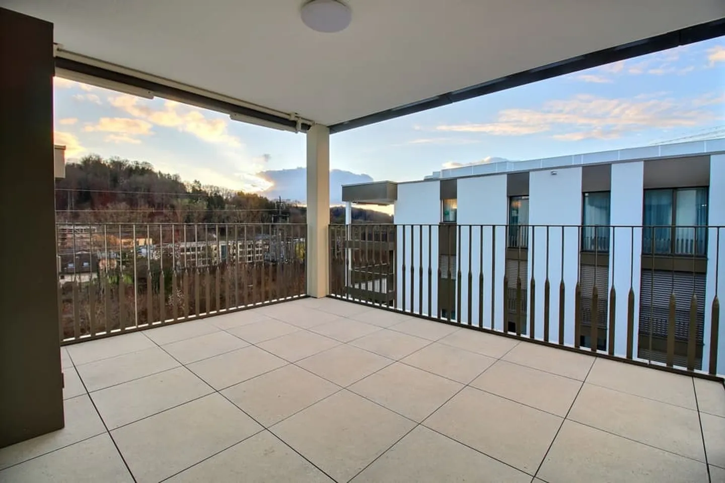 5,5 Zimmer Neubau im 2. Stock! - Foto 4 von 11