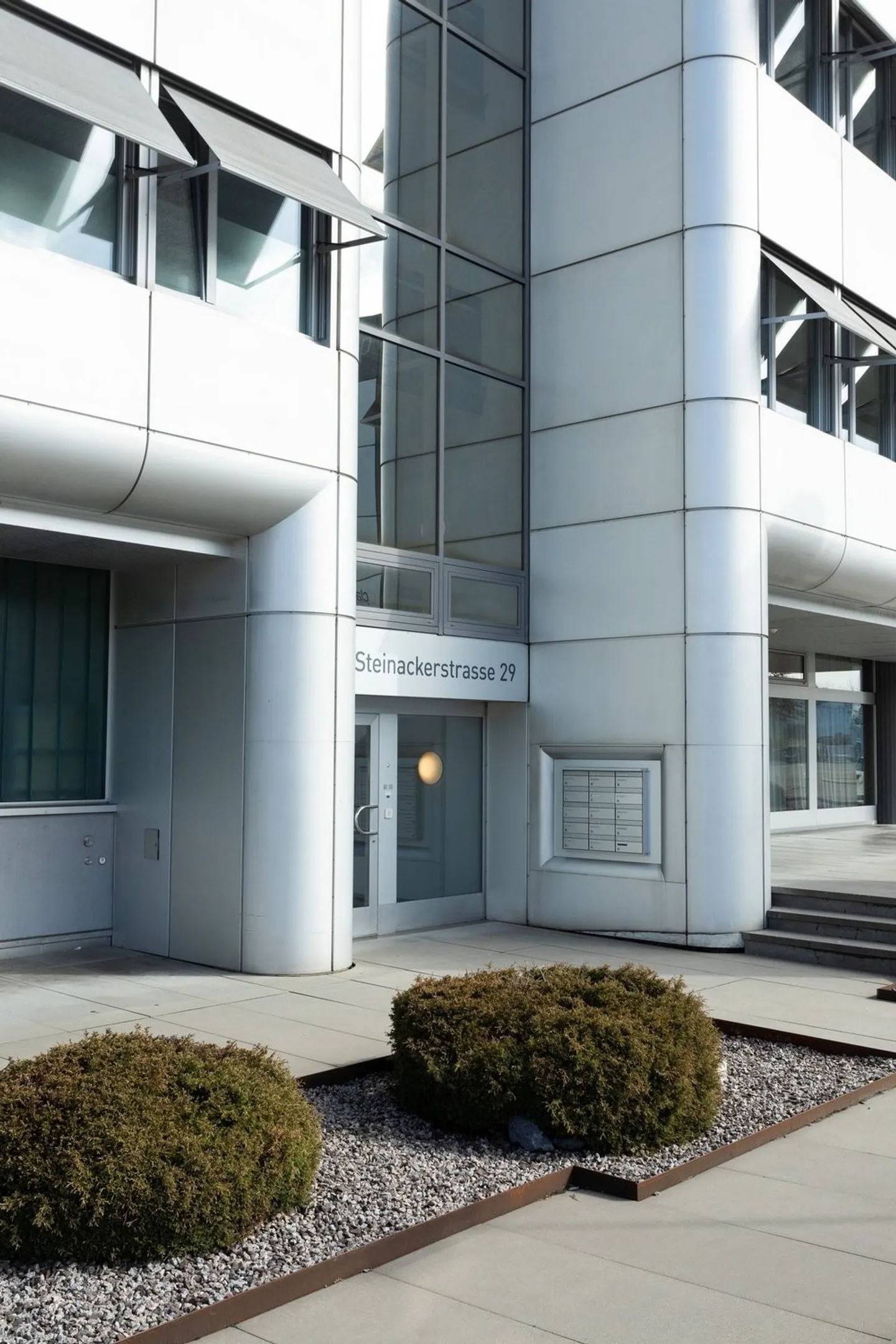 Vielseitige Gewerbefläche/n in Kloten zu vermieten - Foto 4 von 9