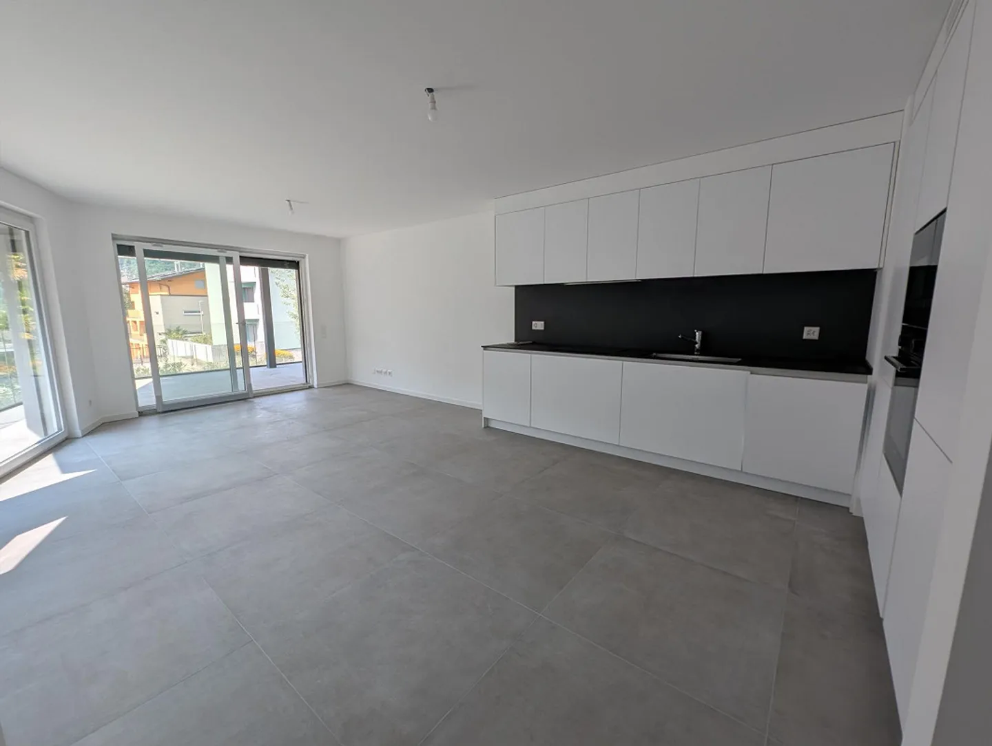 Appartamento Moderno Elegante - Foto 4 di 13