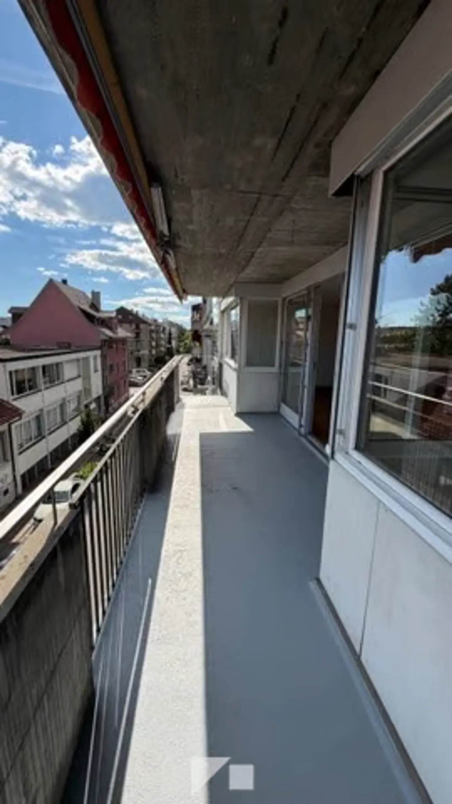 Appartement exceptionnel de 4,5 pièces avec divers balcons et ascenseur à Bienne - Photo 1 sur 19