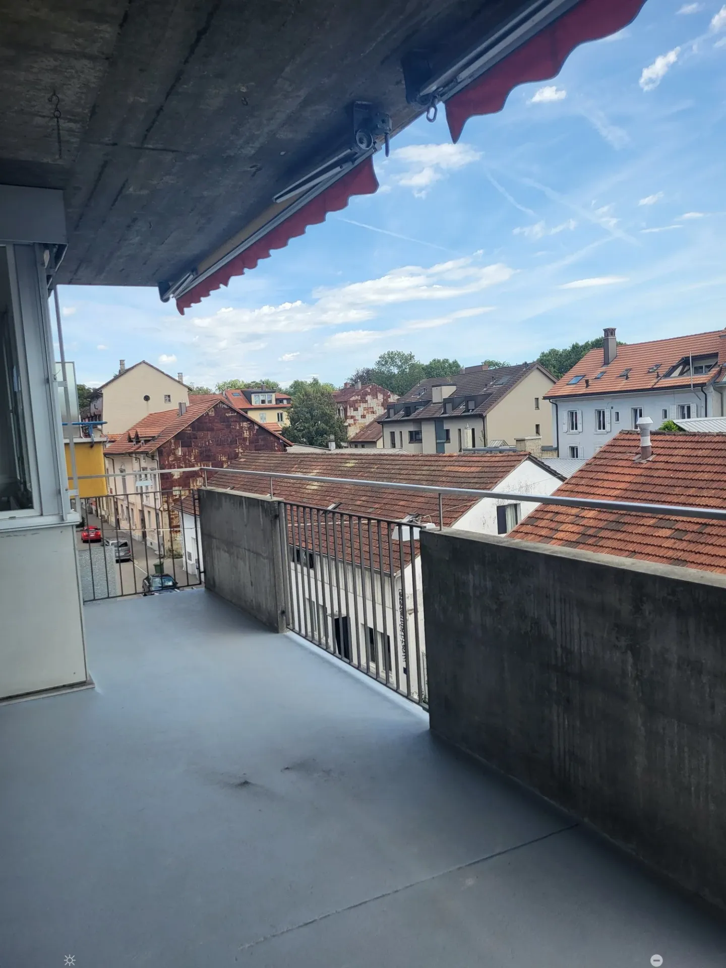Appartement exceptionnel de 4,5 pièces avec divers balcons et ascenseur à Bienne - Photo 2 sur 19