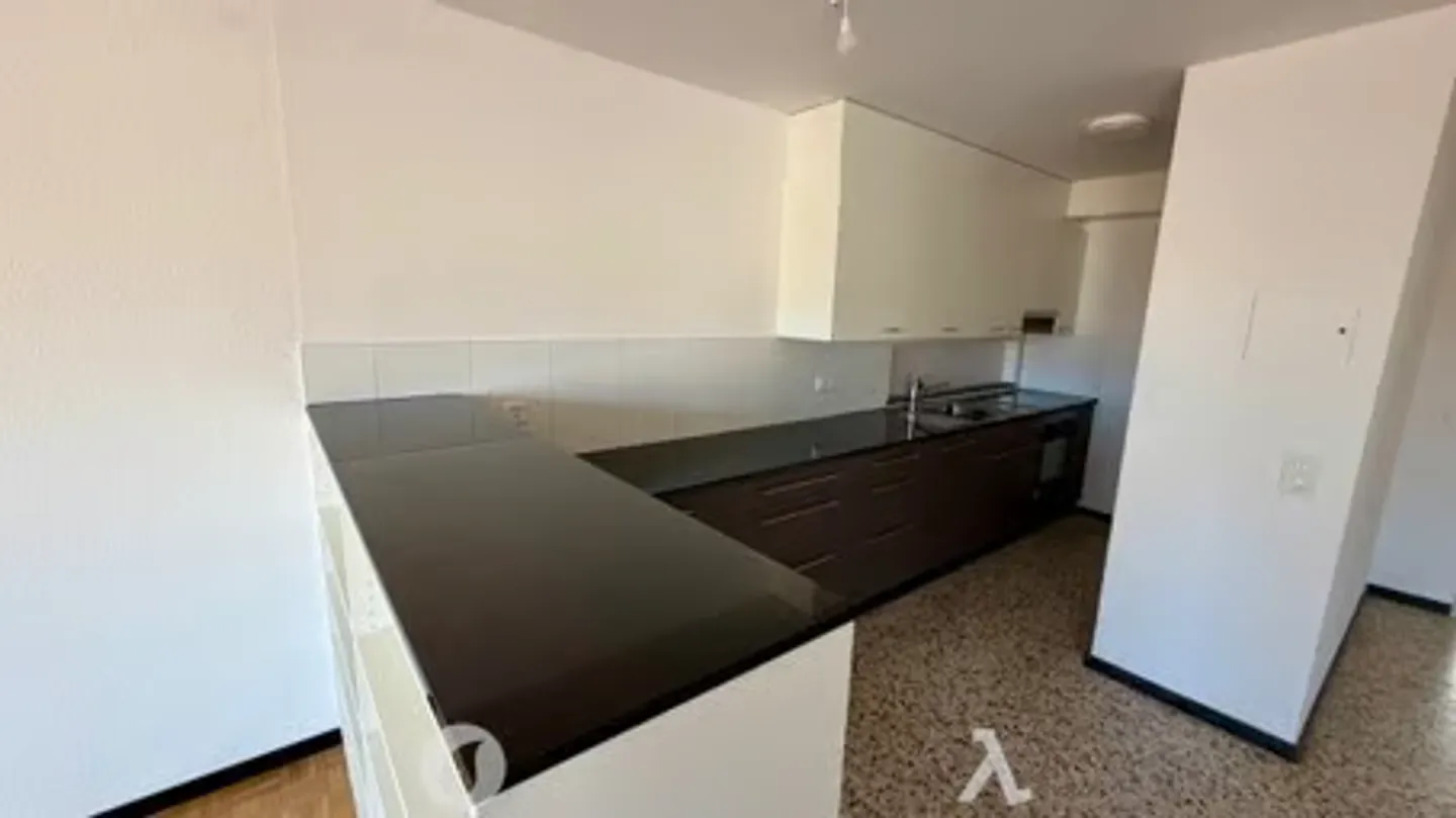 Appartement exceptionnel de 4,5 pièces avec divers balcons et ascenseur à Bienne - Photo 7 sur 19