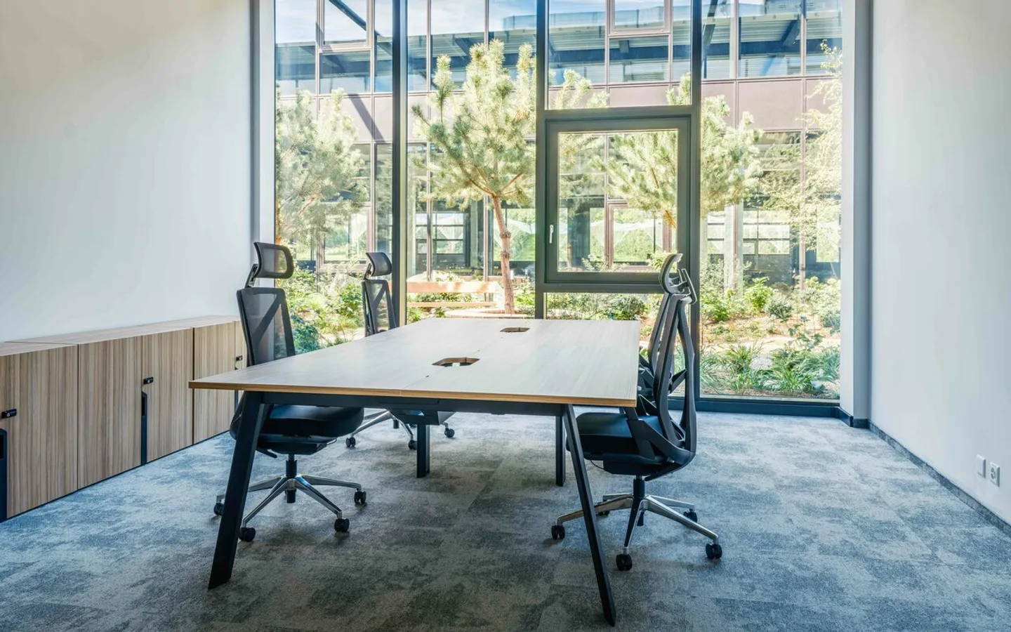 SURFACE COMMERCIALE /Atelier/1e ETAGE / E8 - 293M2 - Photo 6 sur 12
