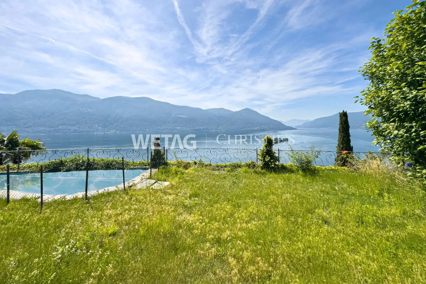 Villa méditerranéenne avec grand jardin, piscine extérieure et vue panoramique à vendre à Ronco sopra Ascona - Photo 5 sur 13
