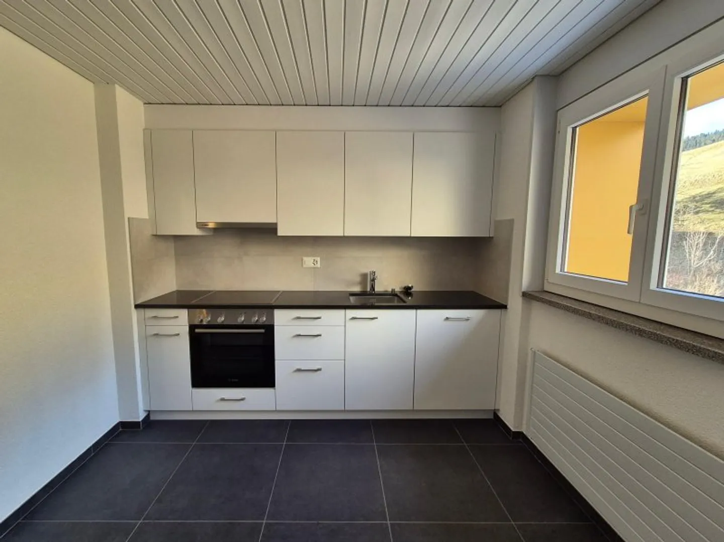 01666 - Appartement 4 Chambres - Rue de la Flamme 16 - COUVET - Photo 4 sur 5