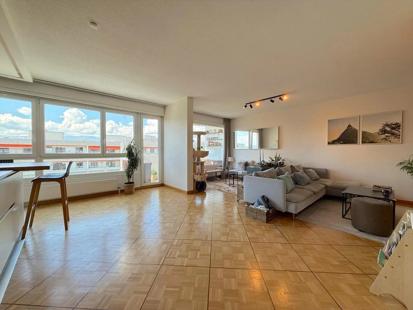 Sublime 5.5-room very bright apartment - Photo 4 of 13