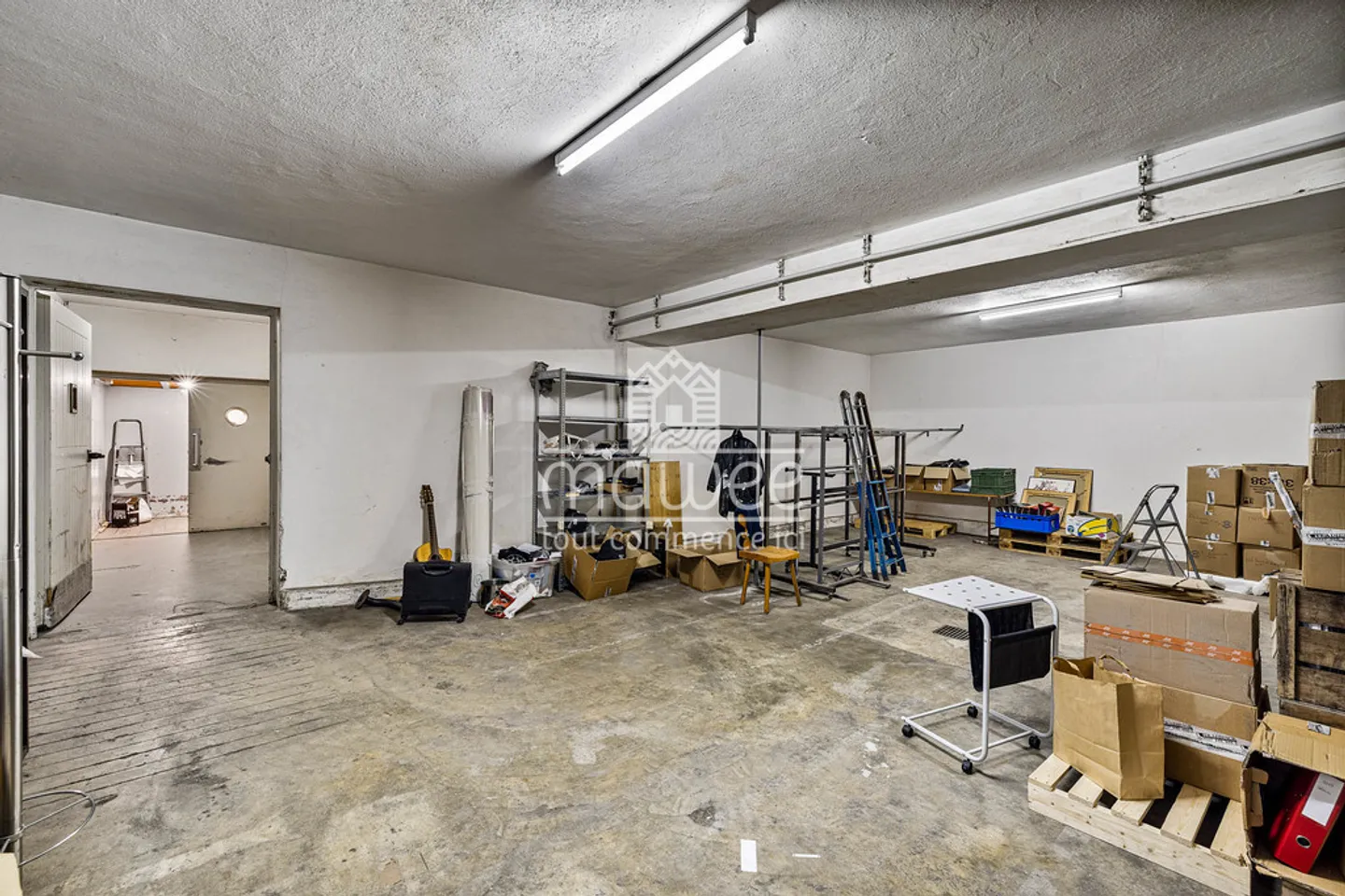 Industrial Building in Charrat - Photo 8 of 11